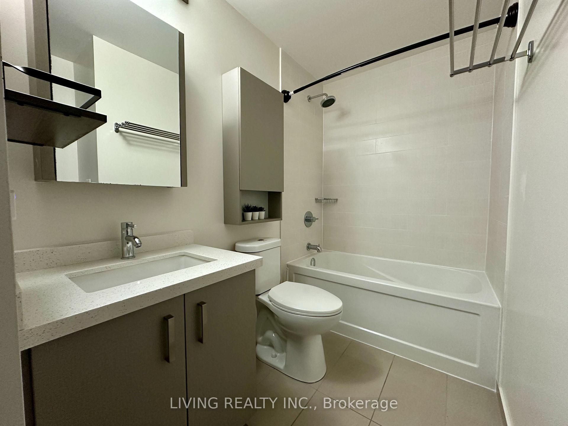 Photo 14 of Unit 211, 18 Uptown Drive, Markham, Unionville — HOMEH