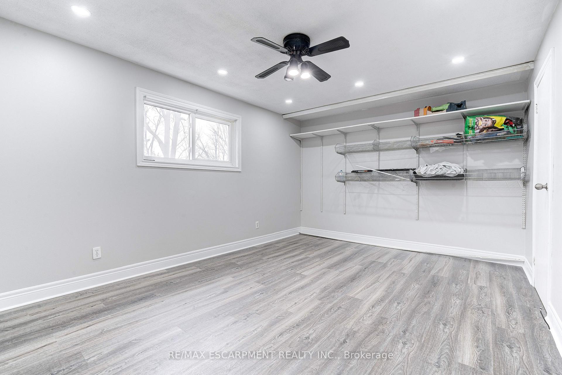 Photo 10 of 17 Lakeview Avenue, Grimsby, Grimsby Beach — HOMEH