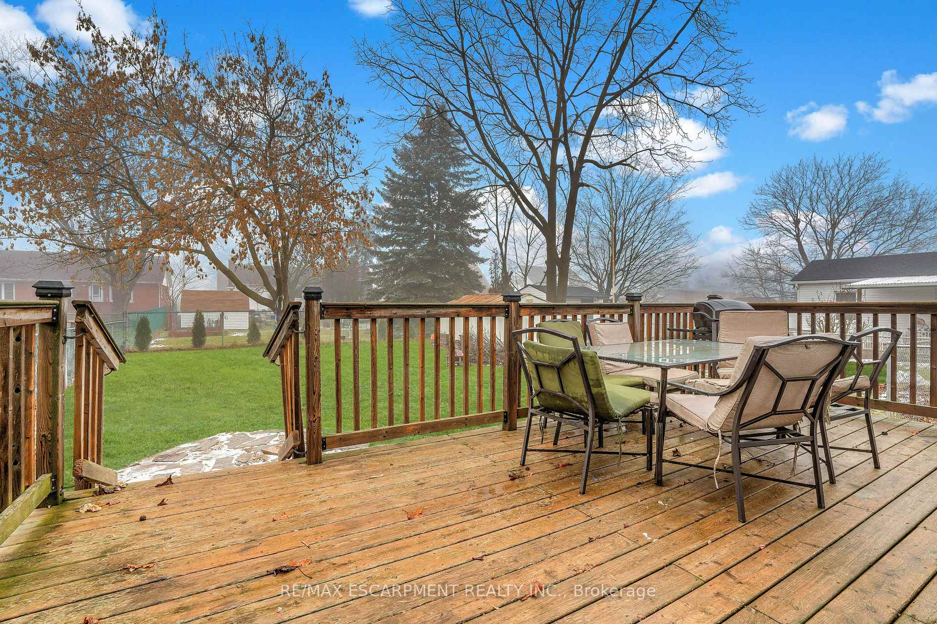 Photo 17 of 17 Lakeview Avenue, Grimsby, Grimsby Beach — HOMEH