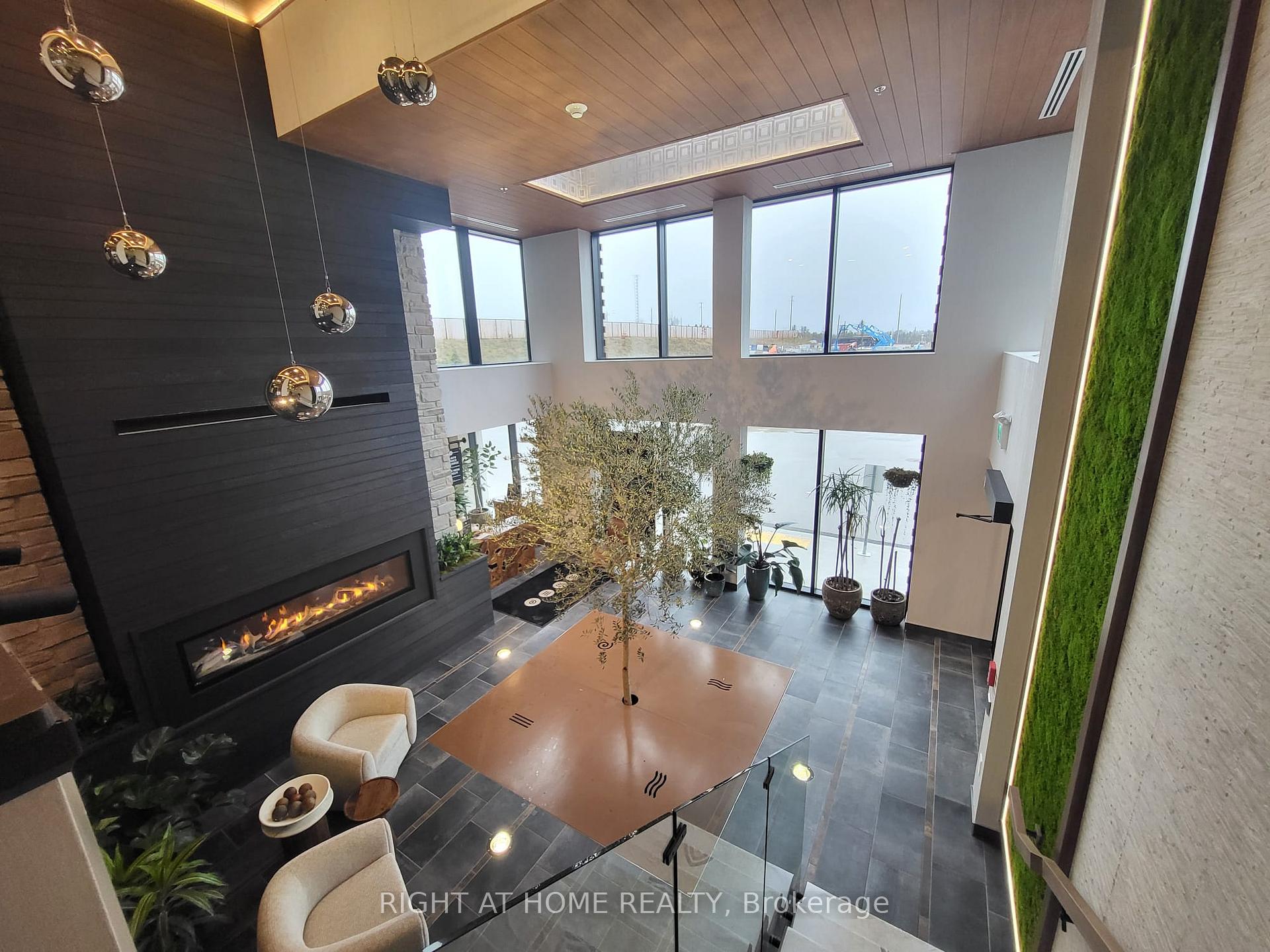 Photo 5 of Unit 415, 15 Kneeshaw Drive, Barrie, Rural Barrie Southeast — HOMEH
