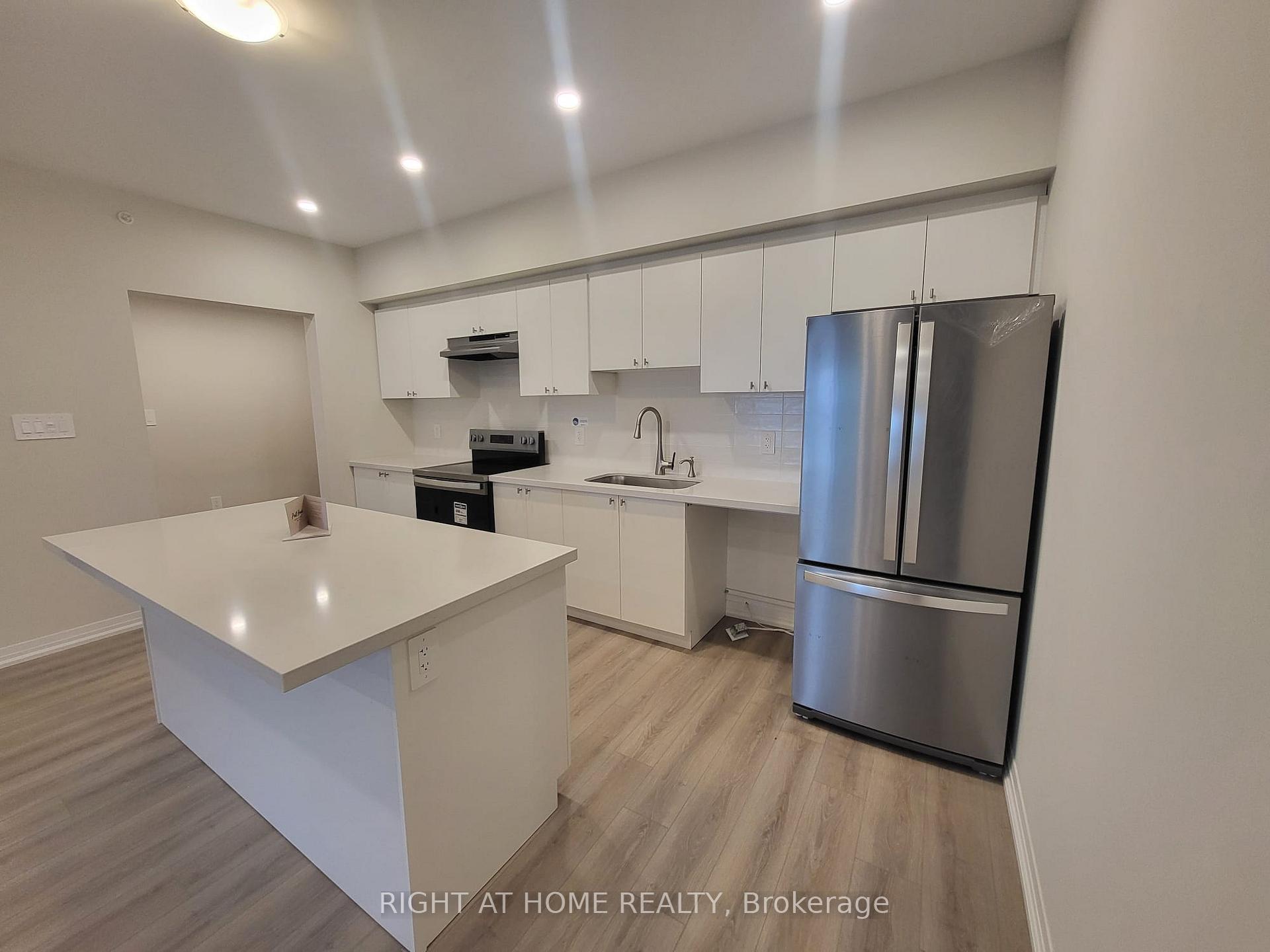 Photo 6 of Unit 415, 15 Kneeshaw Drive, Barrie, Rural Barrie Southeast — HOMEH