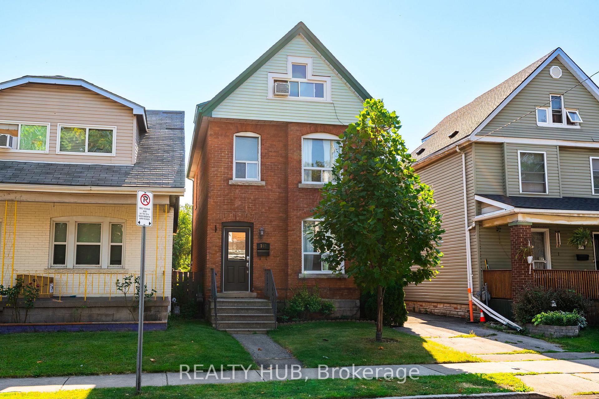 Photo 10 of 162 Avondale Street, Hamilton, Crown Point — HOMEH