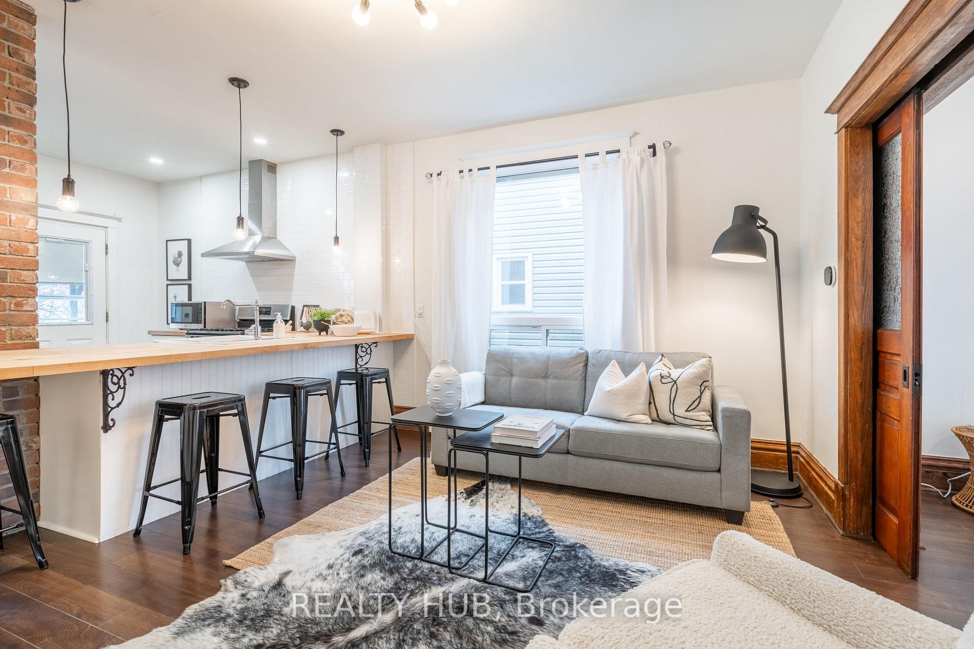 Photo 15 of 162 Avondale Street, Hamilton, Crown Point — HOMEH