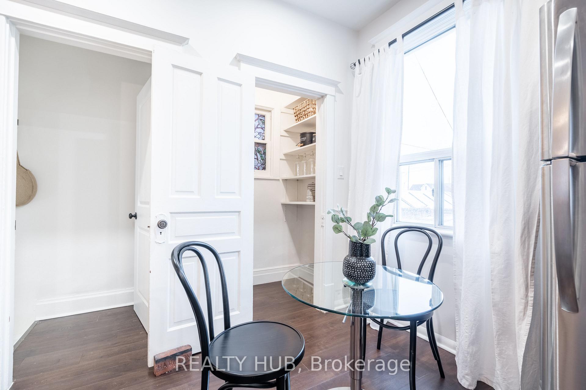 Photo 13 of 162 Avondale Street, Hamilton, Crown Point — HOMEH