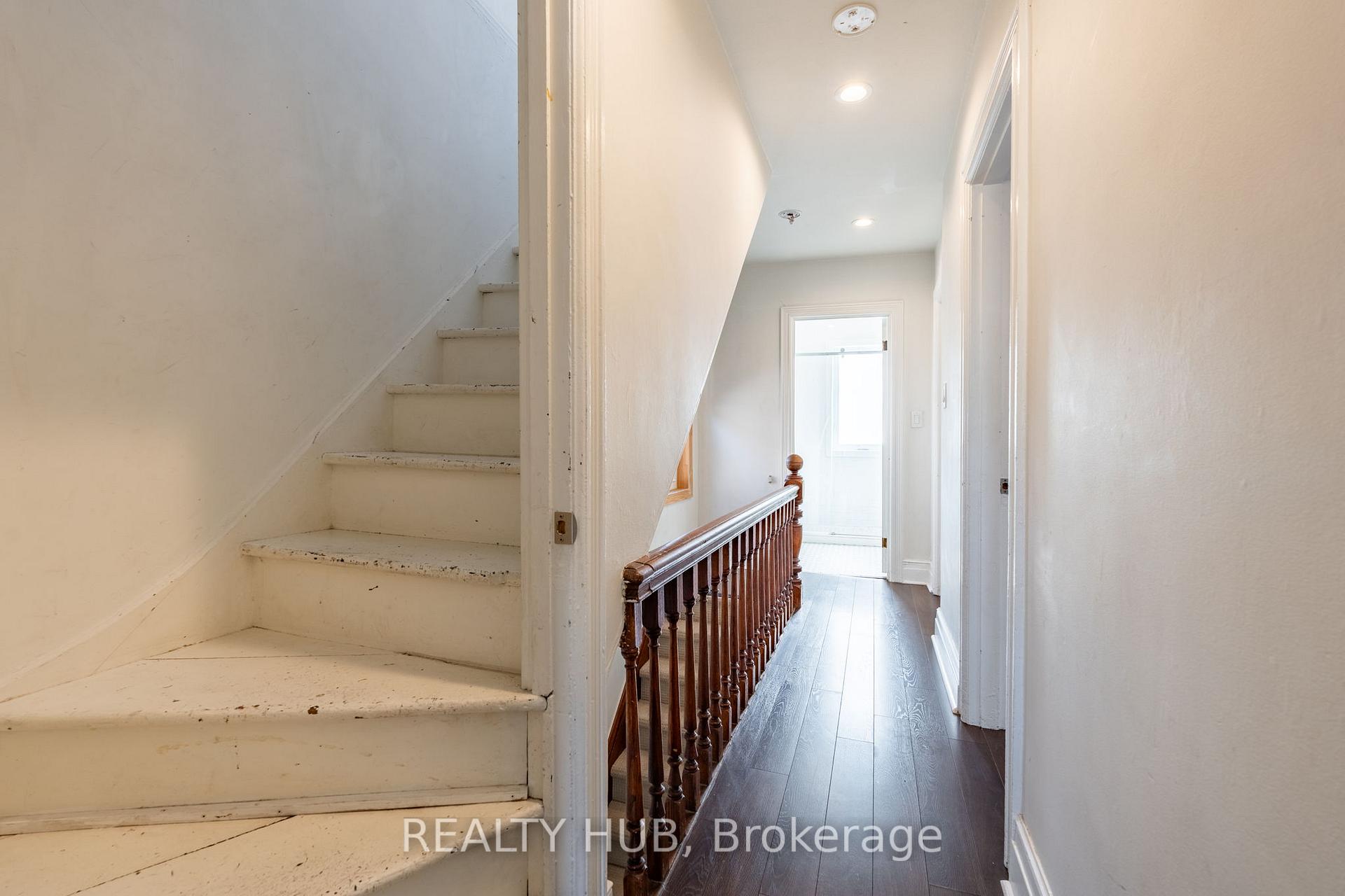 Photo 22 of 162 Avondale Street, Hamilton, Crown Point — HOMEH