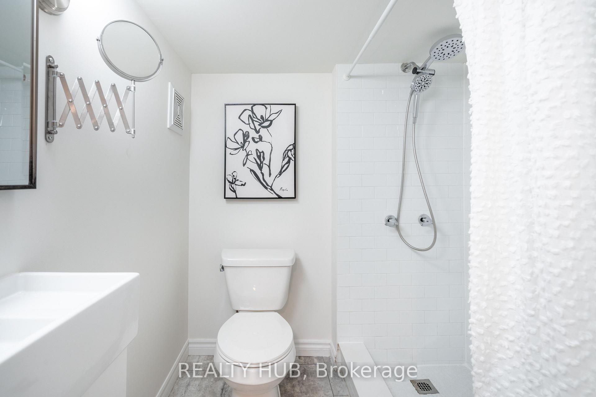 Photo 20 of 162 Avondale Street, Hamilton, Crown Point — HOMEH