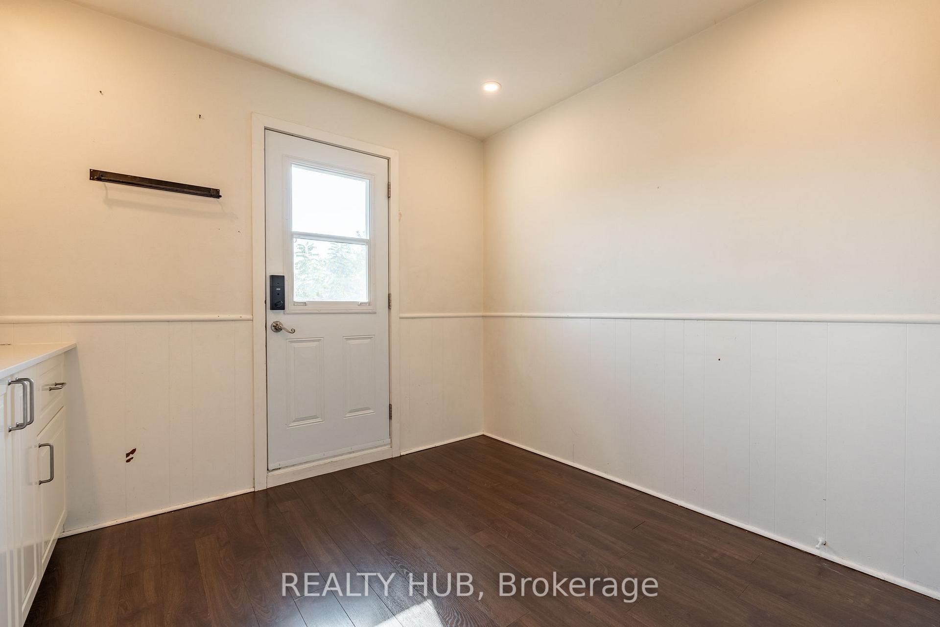 Photo 32 of 162 Avondale Street, Hamilton, Crown Point — HOMEH