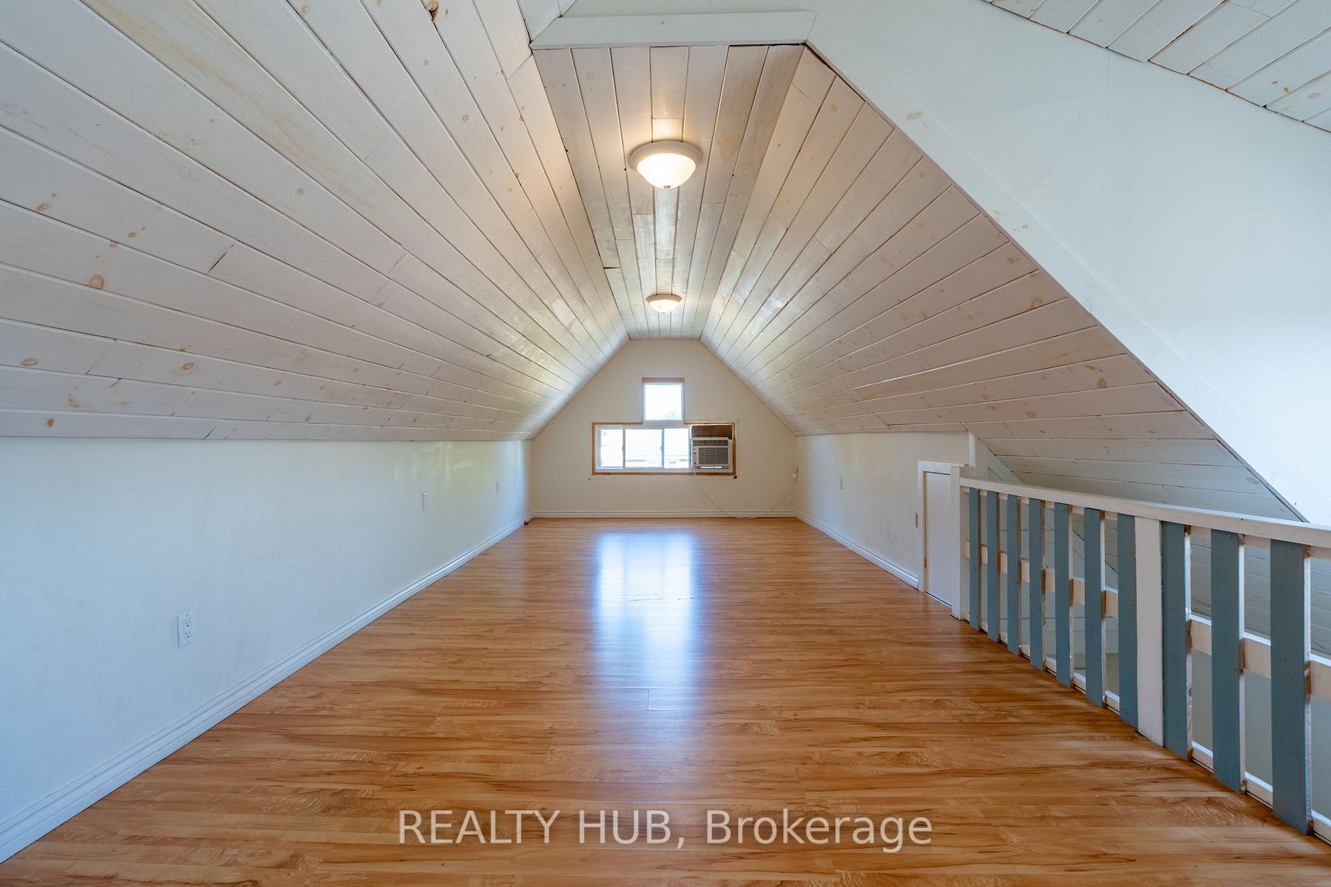 Photo 31 of 162 Avondale Street, Hamilton, Crown Point — HOMEH