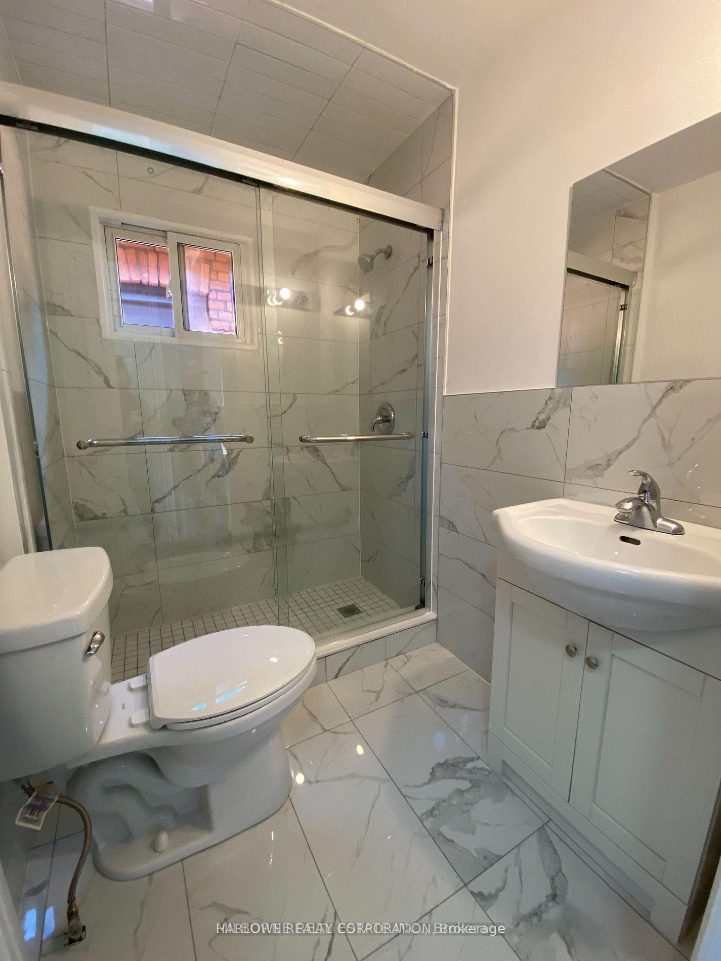 Photo 3 of Unit 2, 546 Barton Street E, Hamilton, Gibson — HOMEH