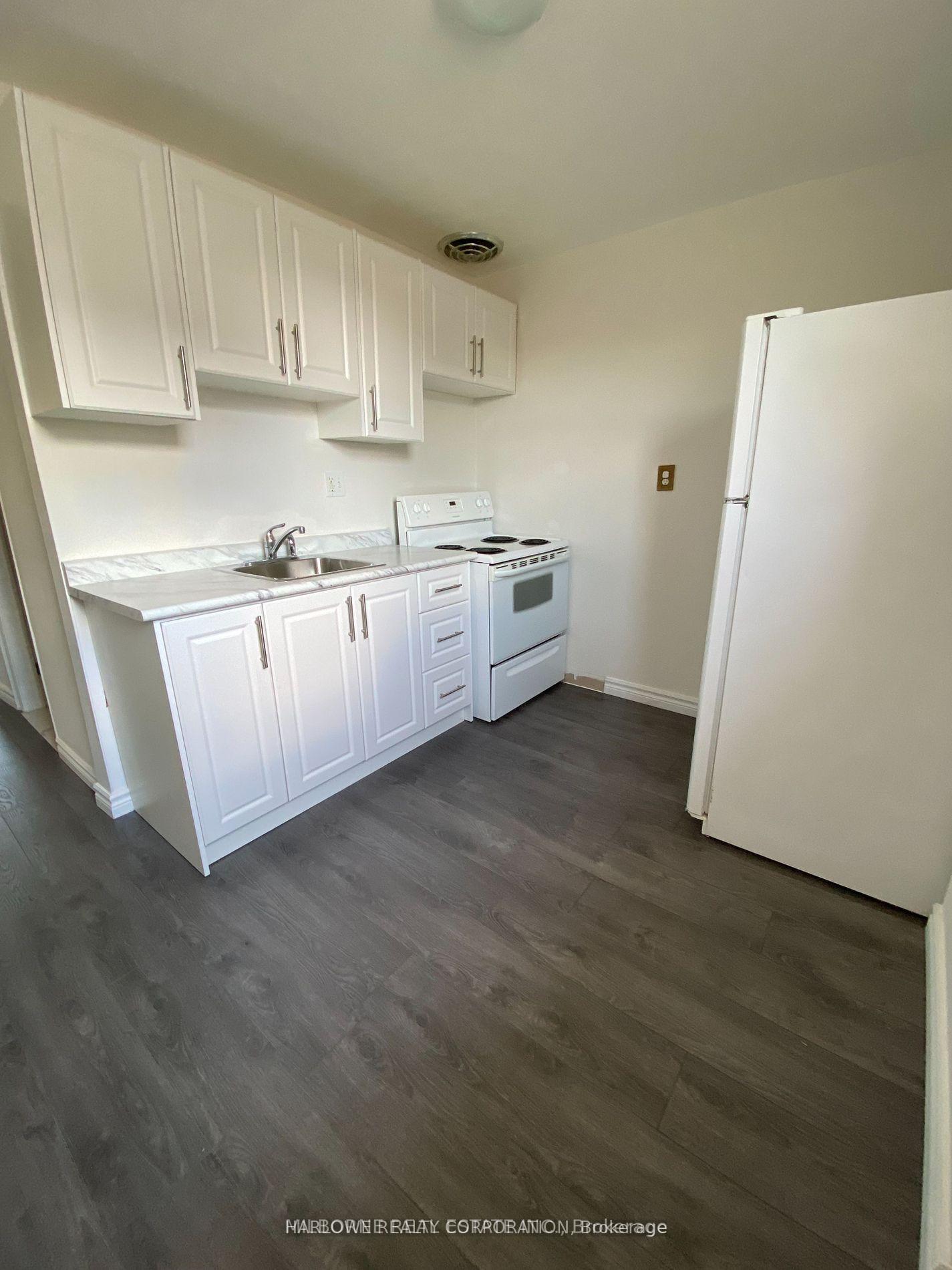 Photo 4 of Unit 2, 546 Barton Street E, Hamilton, Gibson — HOMEH