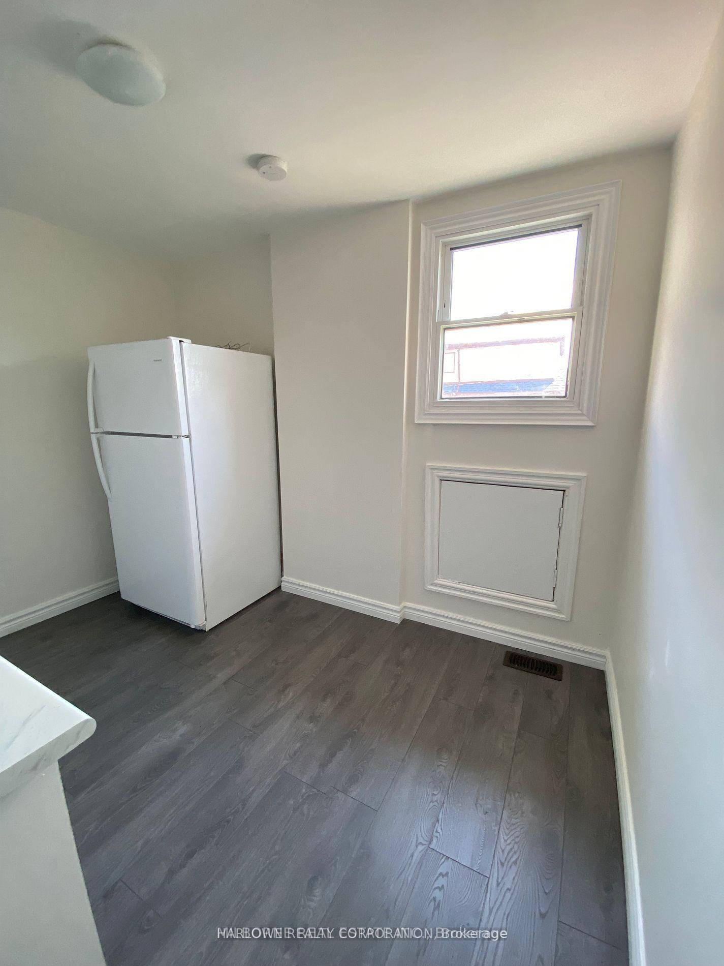Photo 5 of Unit 2, 546 Barton Street E, Hamilton, Gibson — HOMEH