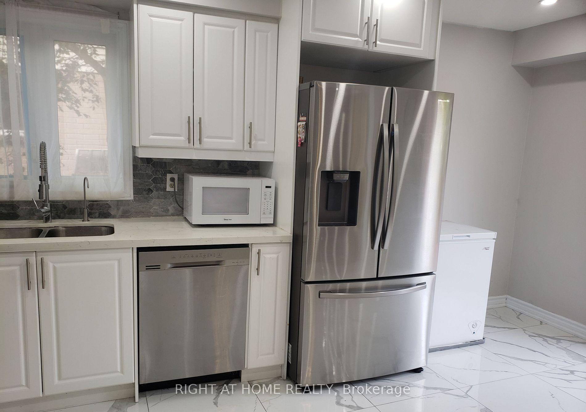 Photo 12 of Unit MAIN, 1620 Mcbrady Crescent, Pickering, Brock Ridge — HOMEH