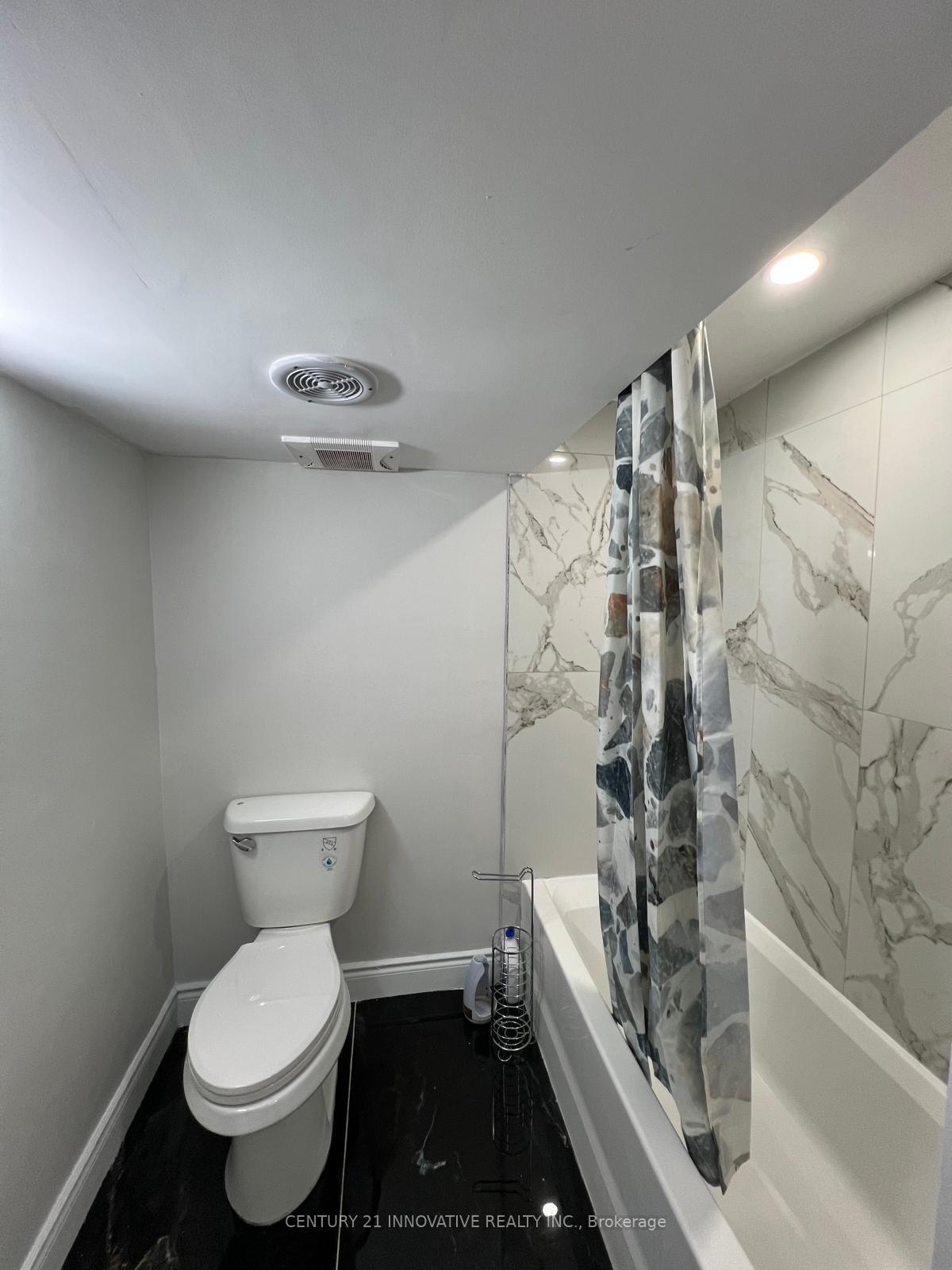 Photo 3 of 16 Gilmour Drive, Ajax, Central — HOMEH