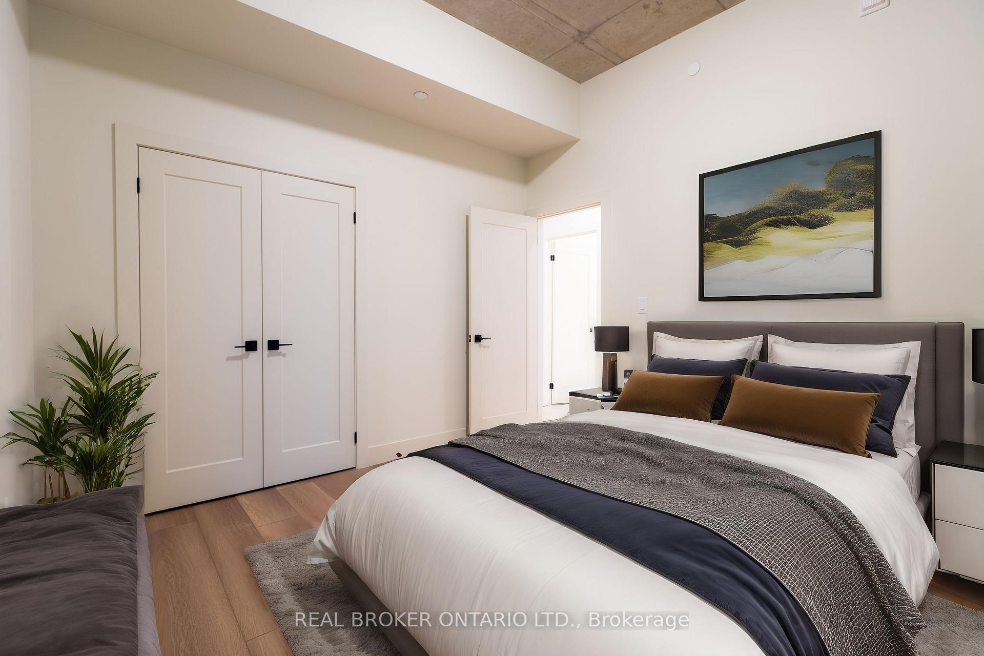 Photo 5 of Unit 408, 24 Augusta Street, Hamilton, Corktown — HOMEH
