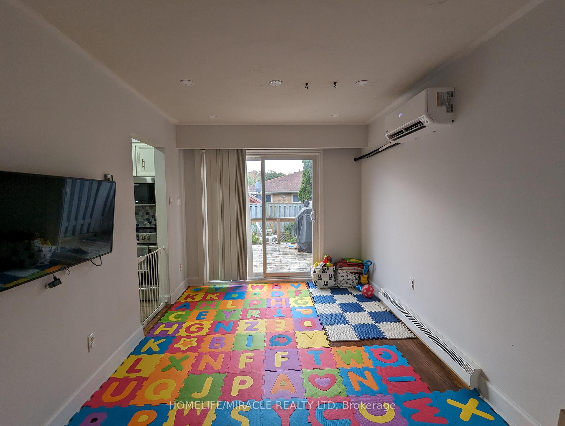 Photo 16 of 53 Ralgreen Crescent, Kitchener — HOMEH
