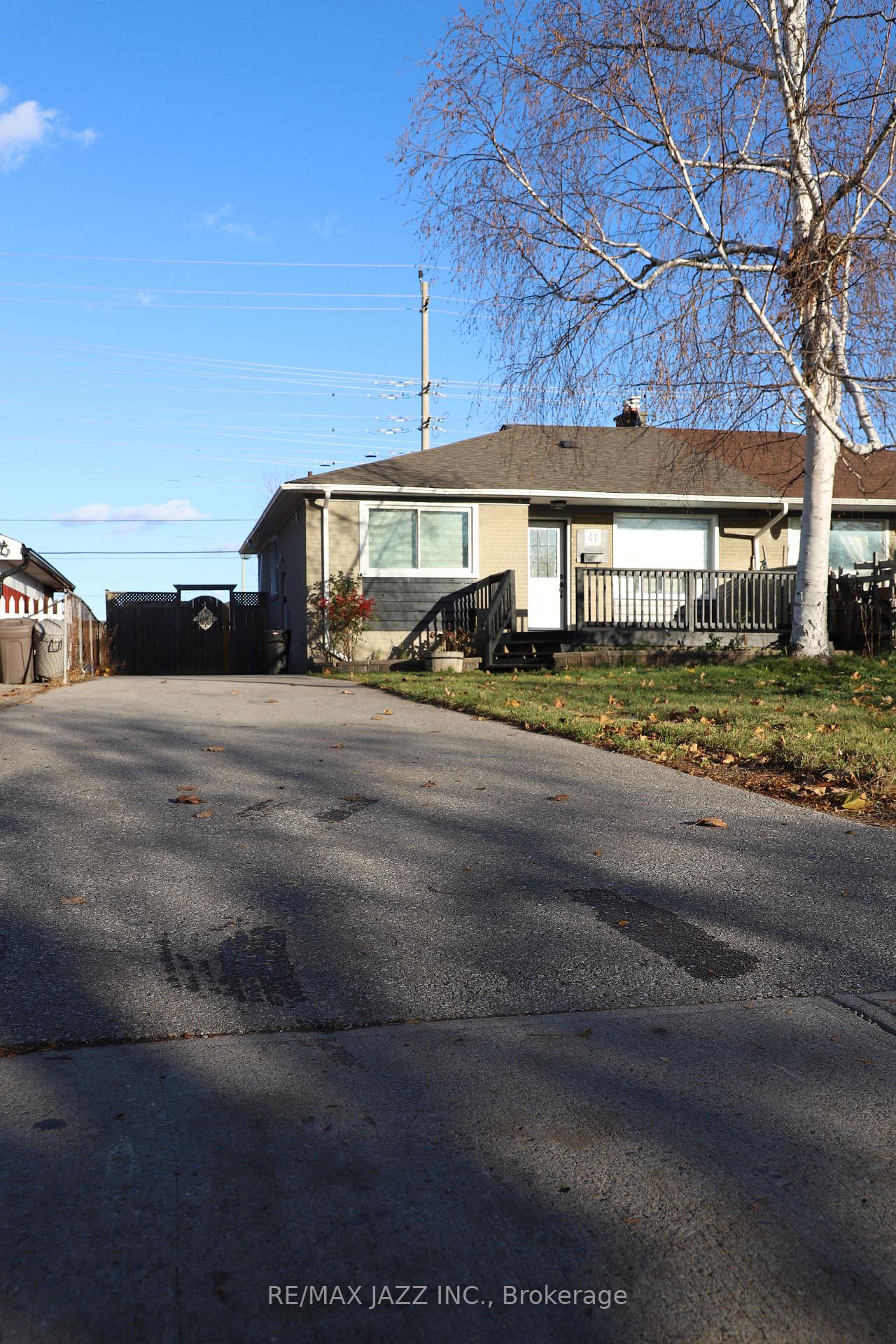 Photo 1 of Unit Lower, 41 Tulloch Drive, Ajax, South East — HOMEH