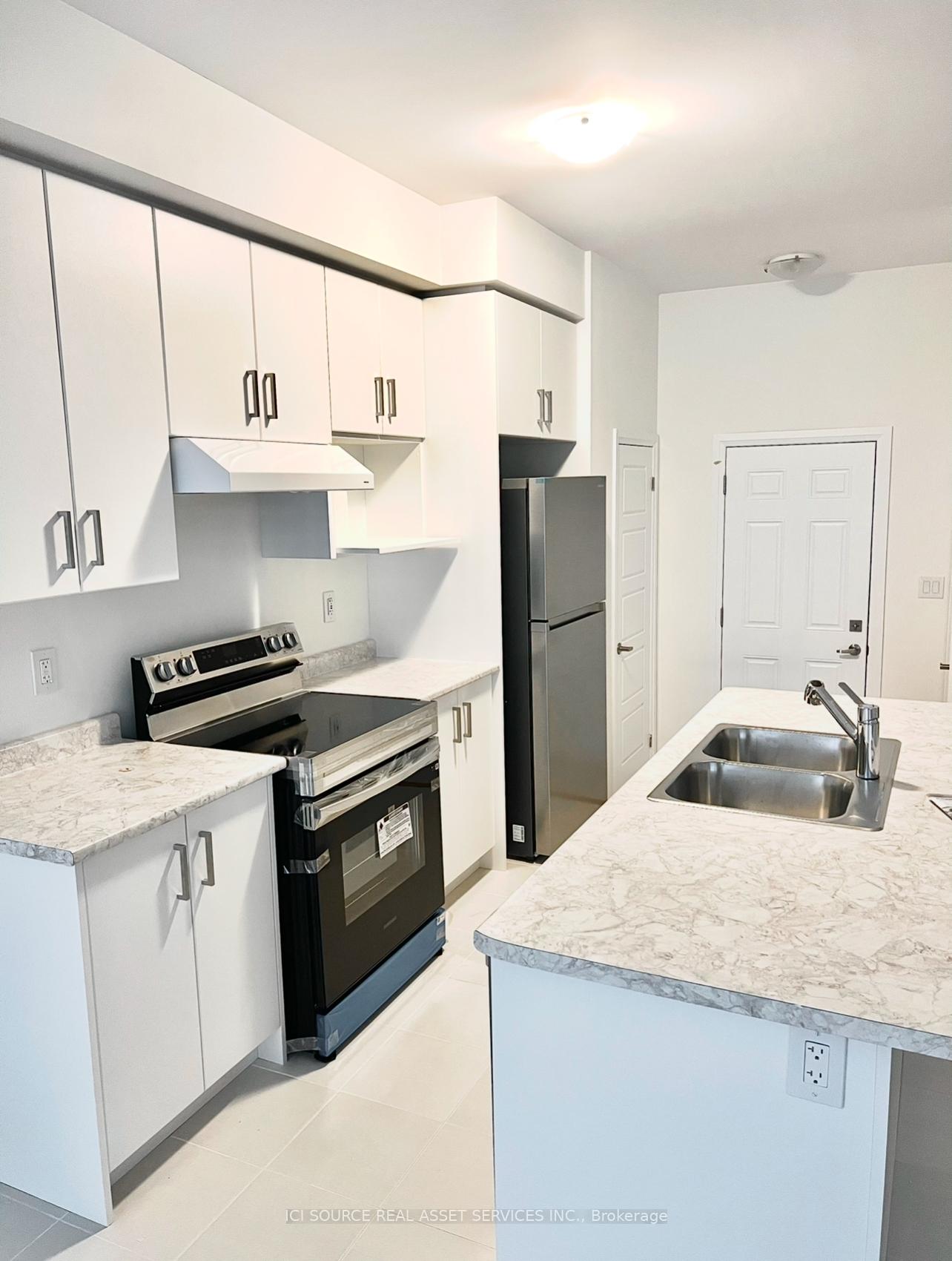 Photo 2 of 133 Granville Crescent, Haldimand — HOMEH