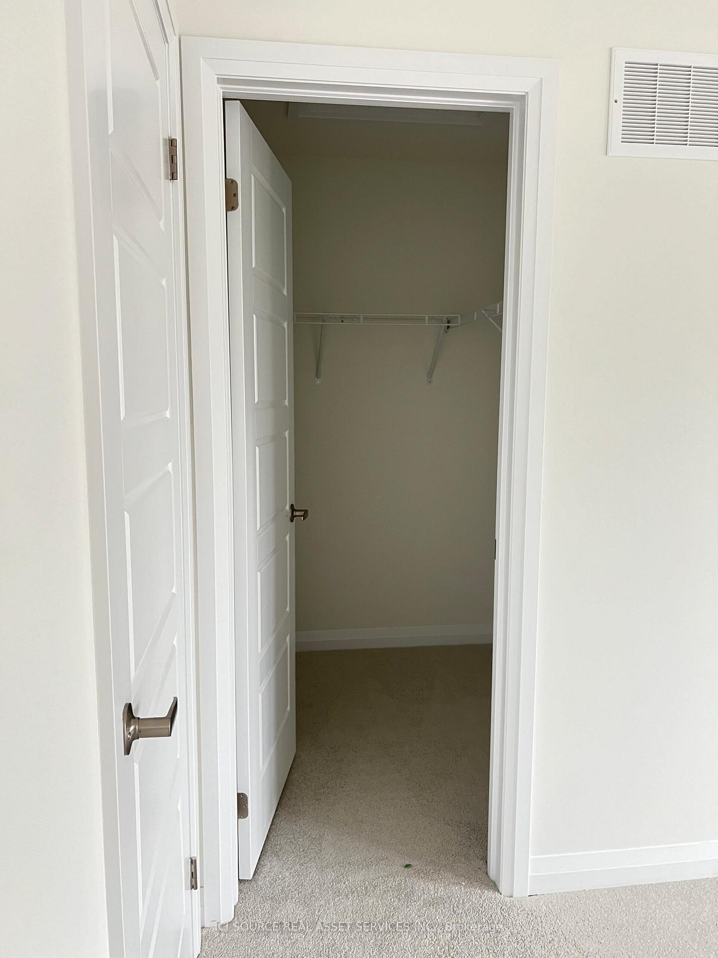 Photo 9 of 133 Granville Crescent, Haldimand — HOMEH