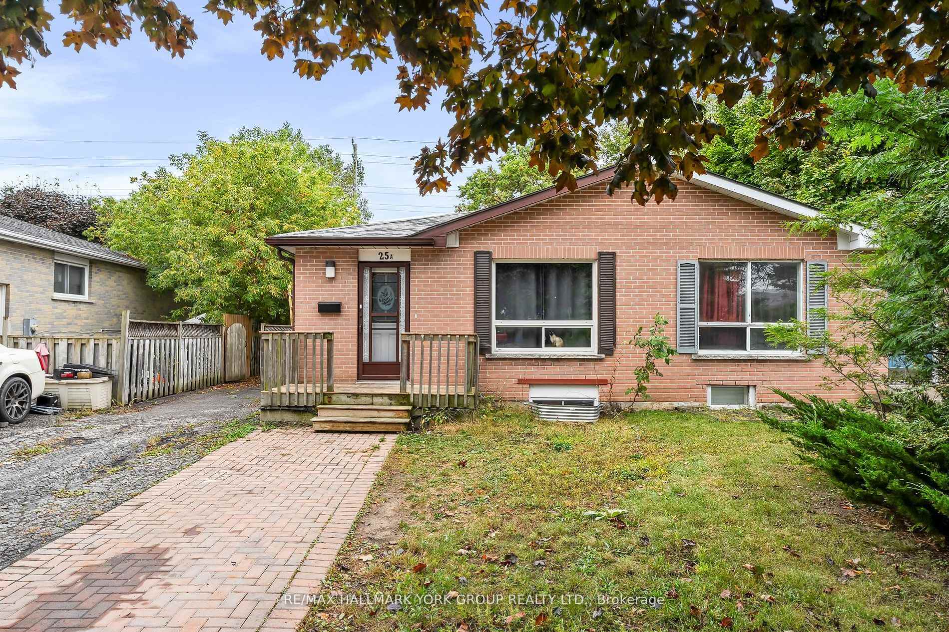 Front of Unit Lower, 25A College Crescent