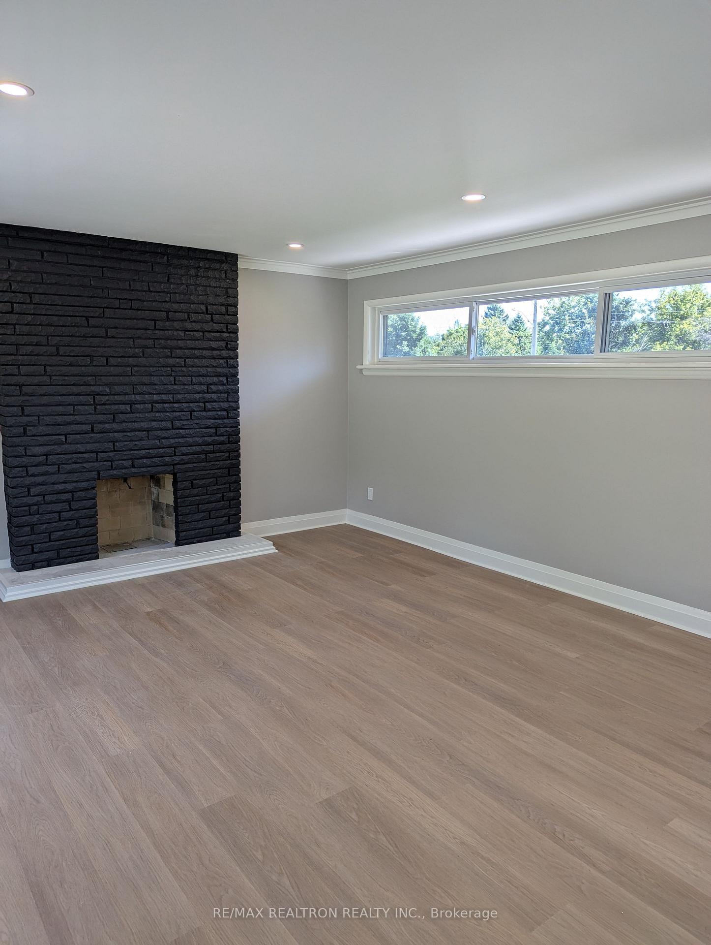 Photo 20 of 1005 Elgin Street, Newmarket, Huron Heights-Leslie Valley — HOMEH