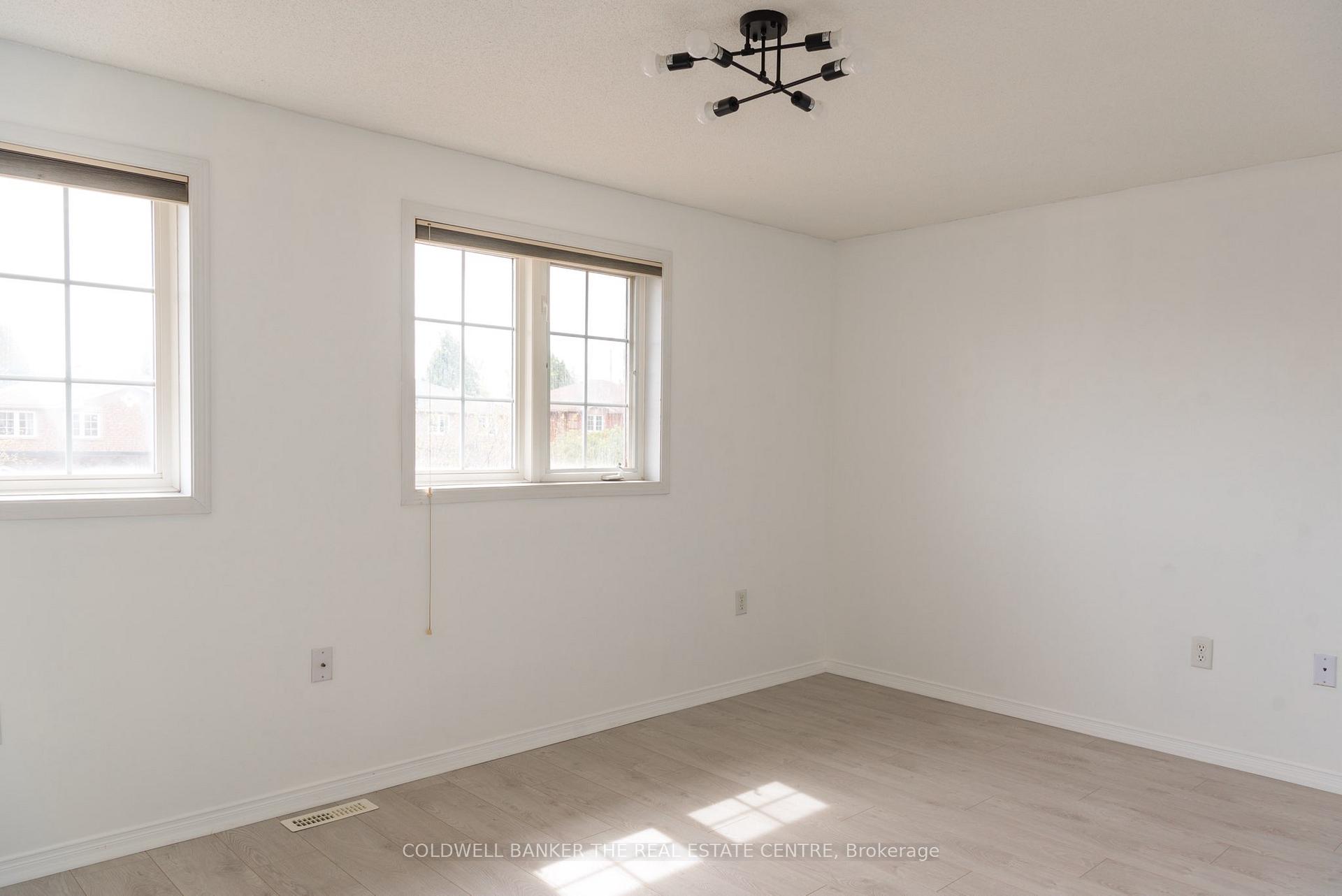 Photo 6 of 28 Lions Gate Boulevard, Barrie, Little Lake — HOMEH