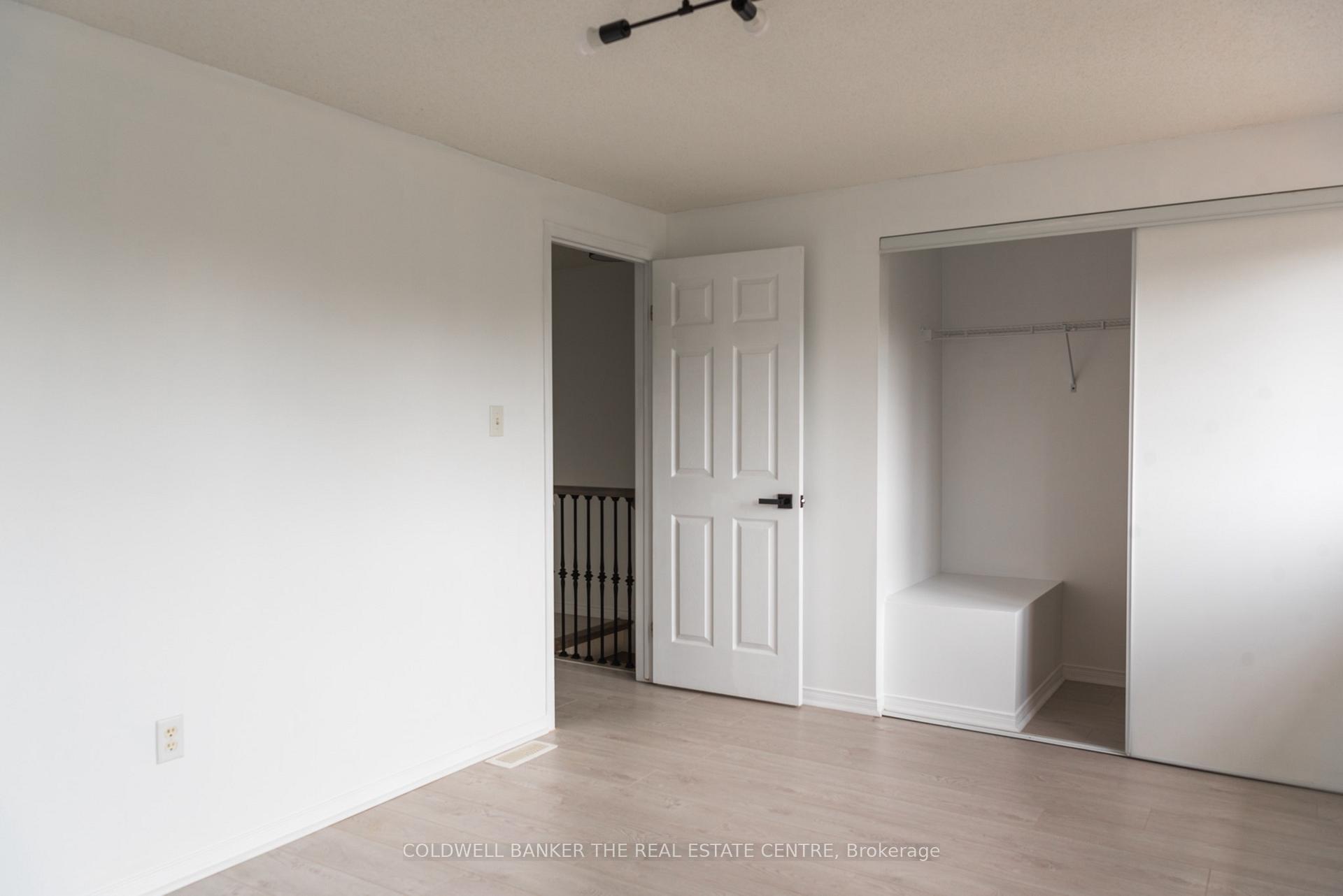 Photo 14 of 28 Lions Gate Boulevard, Barrie, Little Lake — HOMEH