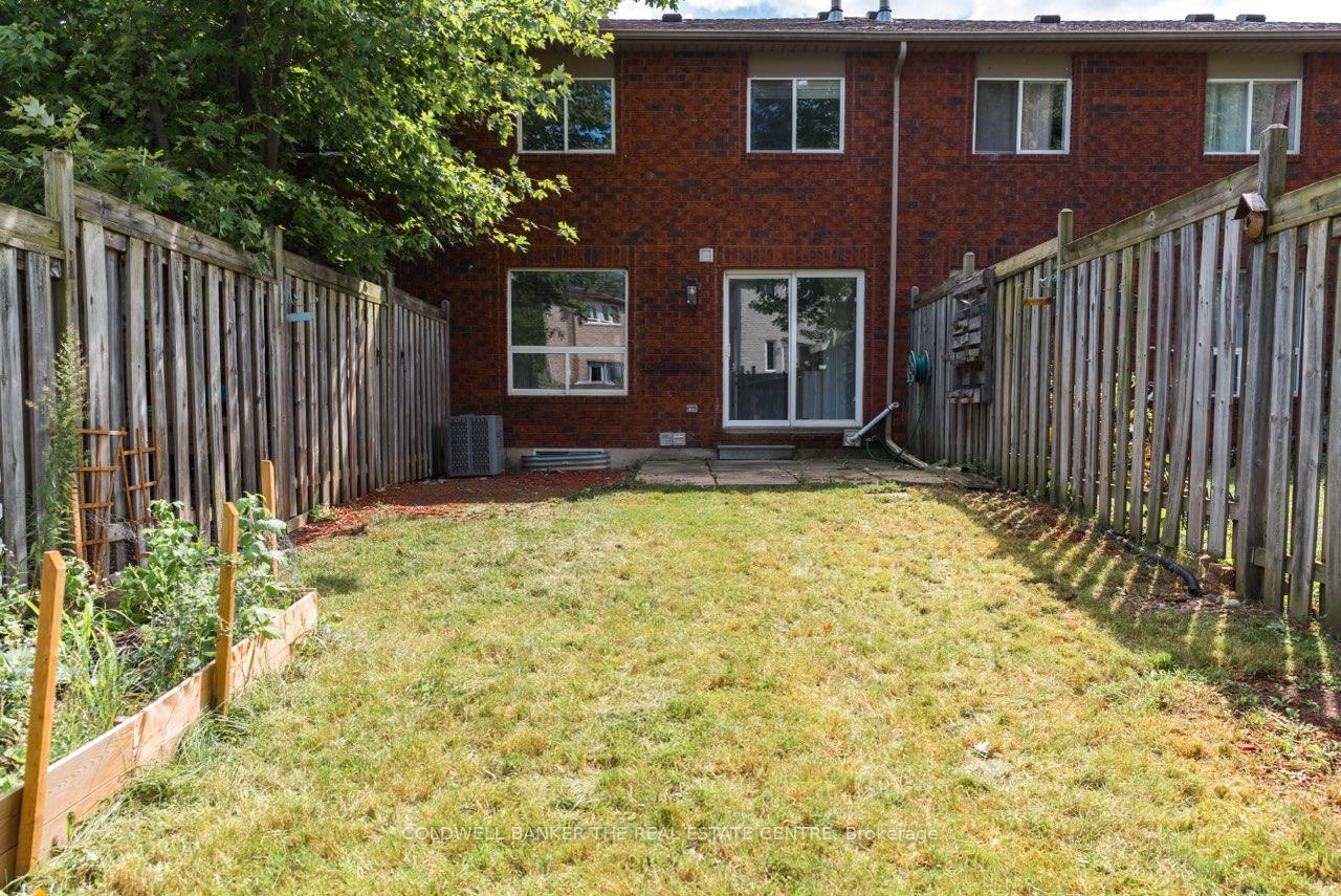 Photo 11 of 28 Lions Gate Boulevard, Barrie, Little Lake — HOMEH