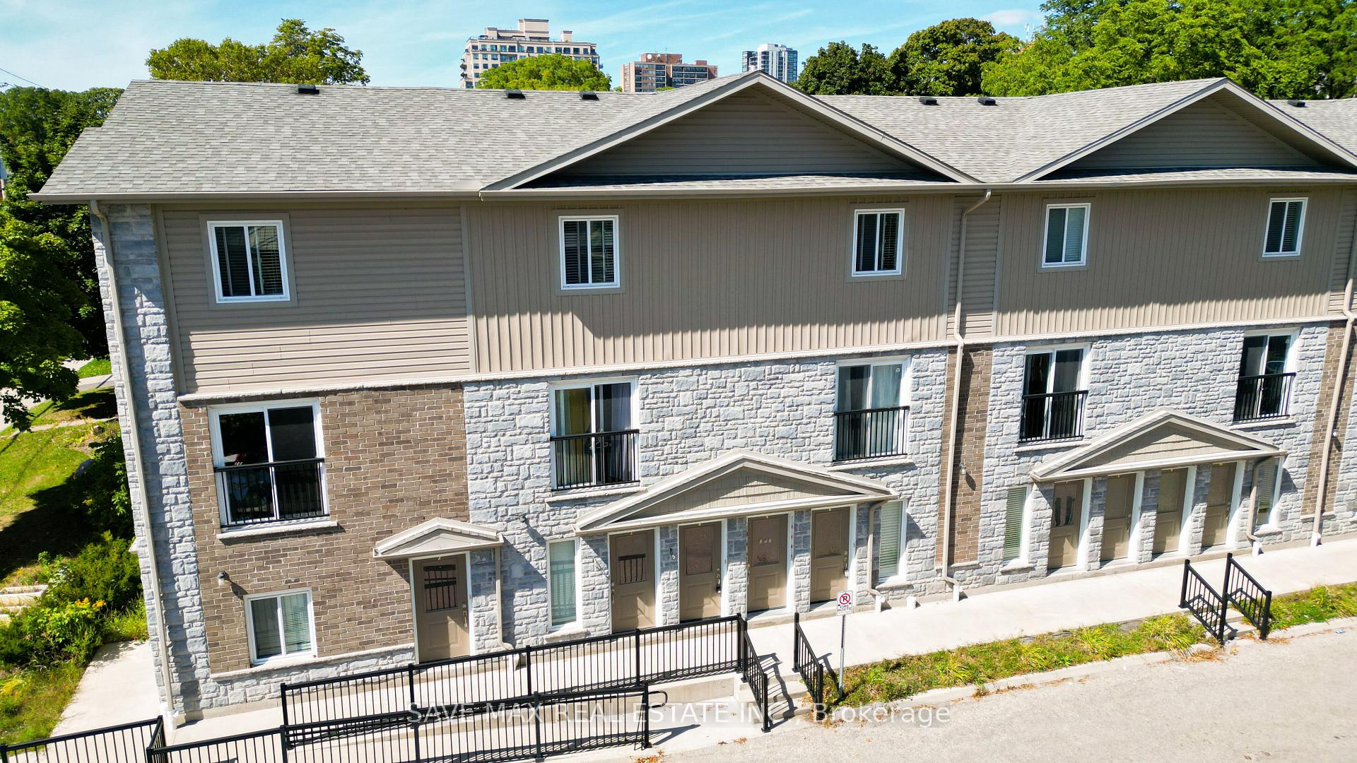Photo 20 of Unit 3, 122 Courtland Avenue E, Kitchener — HOMEH