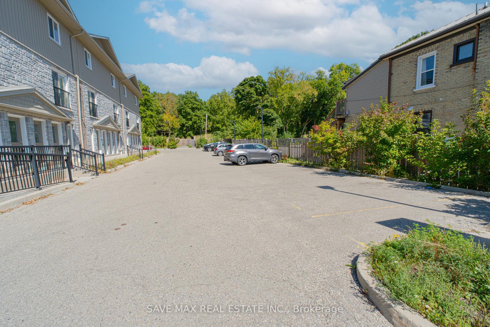 Photo 14 of Unit 3, 122 Courtland Avenue E, Kitchener — HOMEH