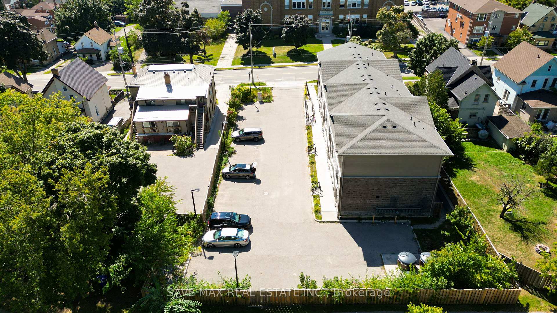 Photo 17 of Unit 3, 122 Courtland Avenue E, Kitchener — HOMEH