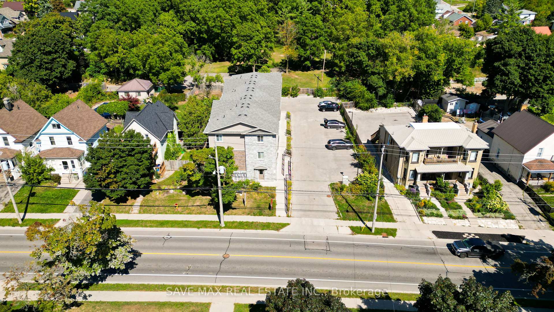 Photo 12 of Unit 3, 122 Courtland Avenue E, Kitchener — HOMEH