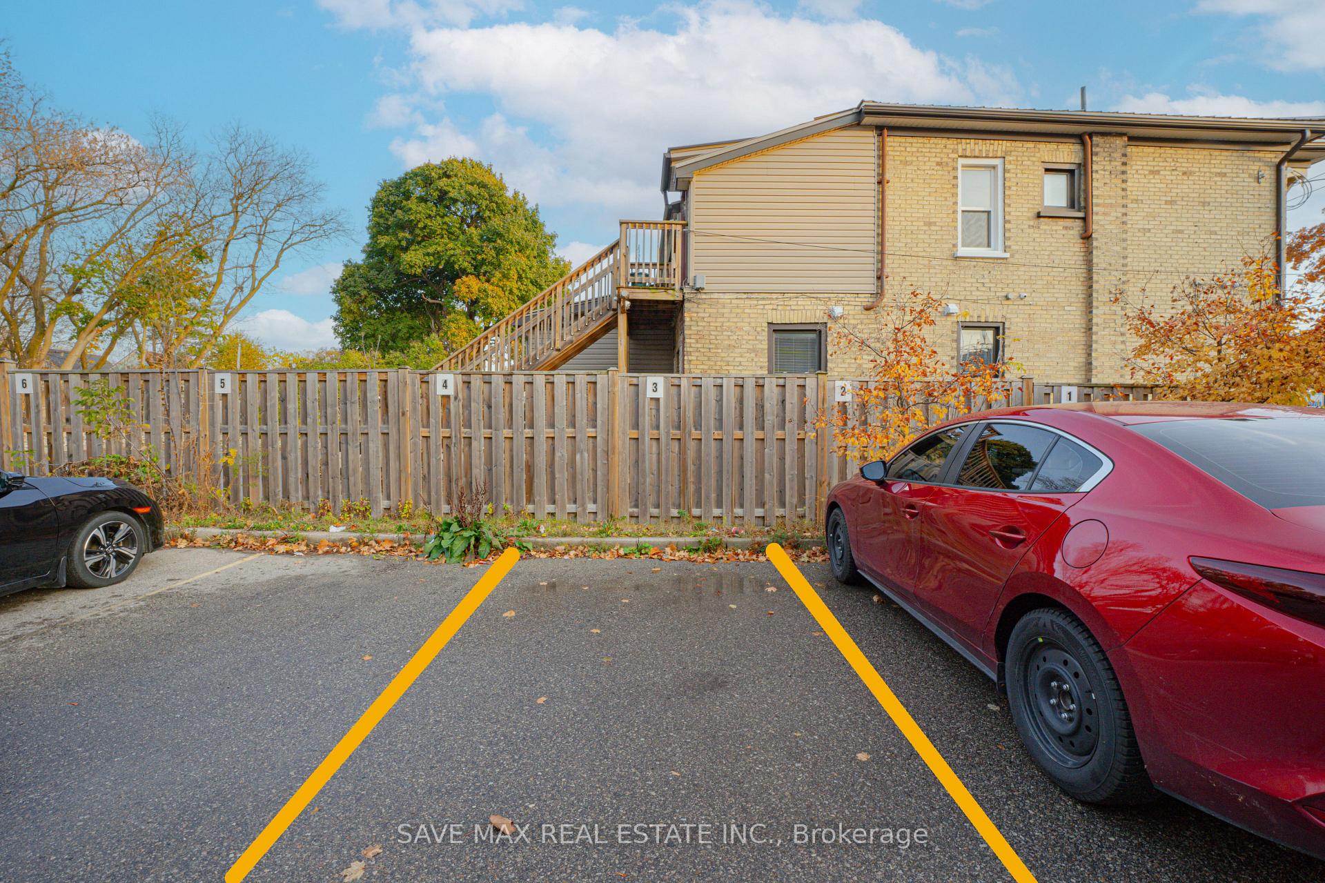 Photo 21 of Unit 3, 122 Courtland Avenue E, Kitchener — HOMEH