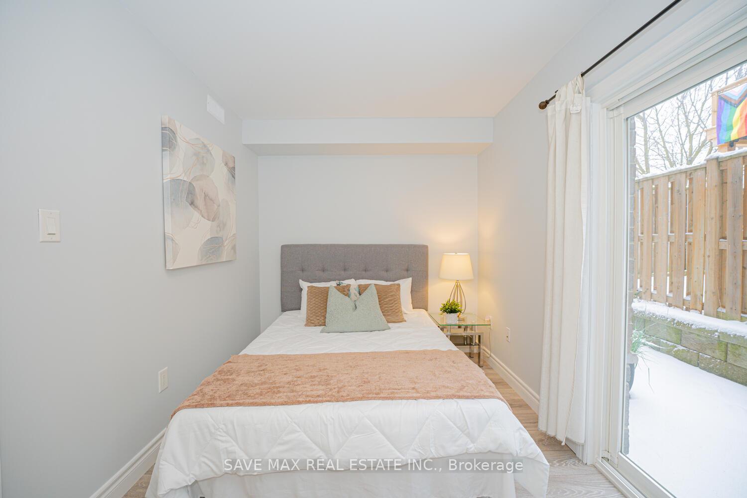 Photo 4 of Unit 3, 122 Courtland Avenue E, Kitchener — HOMEH