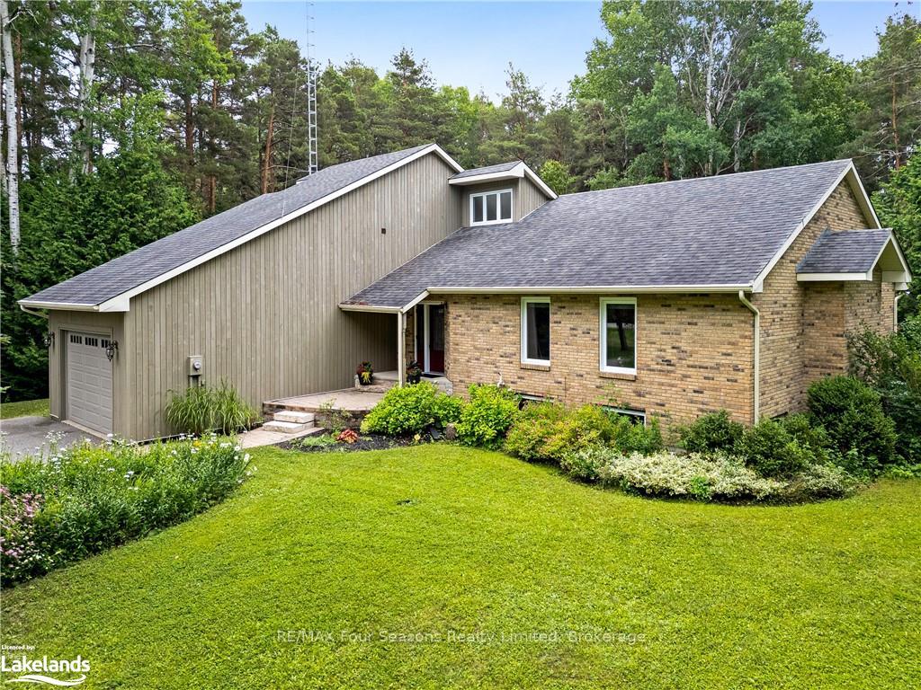 Photo 1 of 7277 36 37 Nottawasaga Sr, Clearview, Rural Clearview — HOMEH