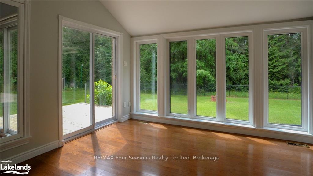 Photo 11 of 7277 36 37 Nottawasaga Sr, Clearview, Rural Clearview — HOMEH