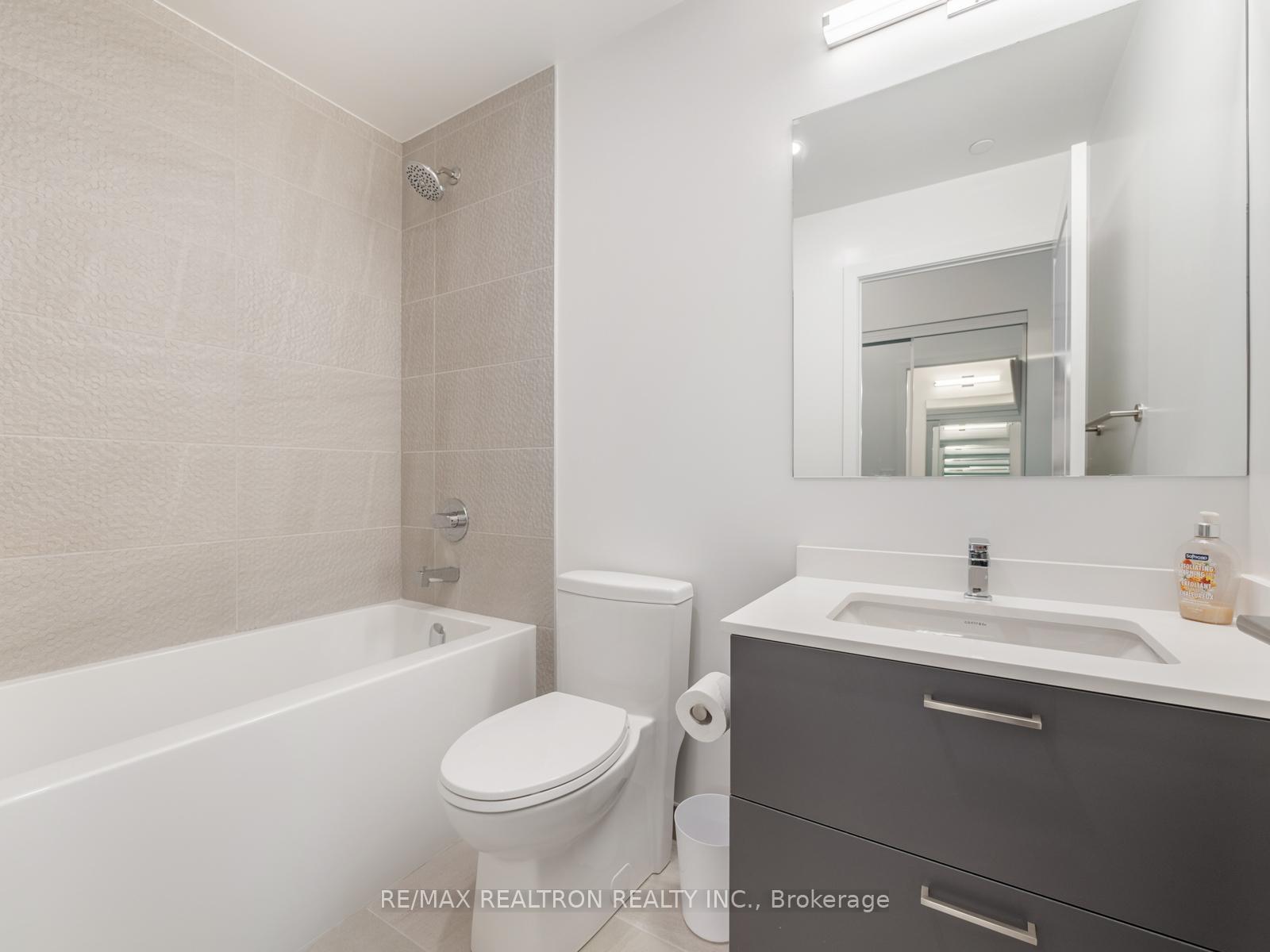 Photo 15 of Unit 2503, 30 Upper Mall Way, Vaughan, Brownridge — HOMEH