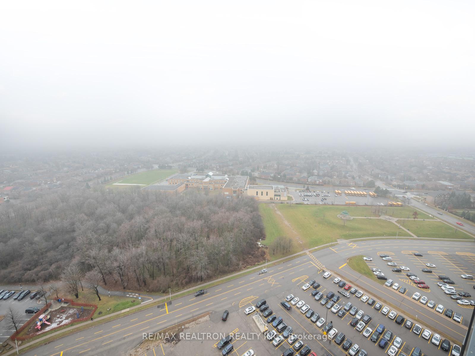 Photo 17 of Unit 2503, 30 Upper Mall Way, Vaughan, Brownridge — HOMEH
