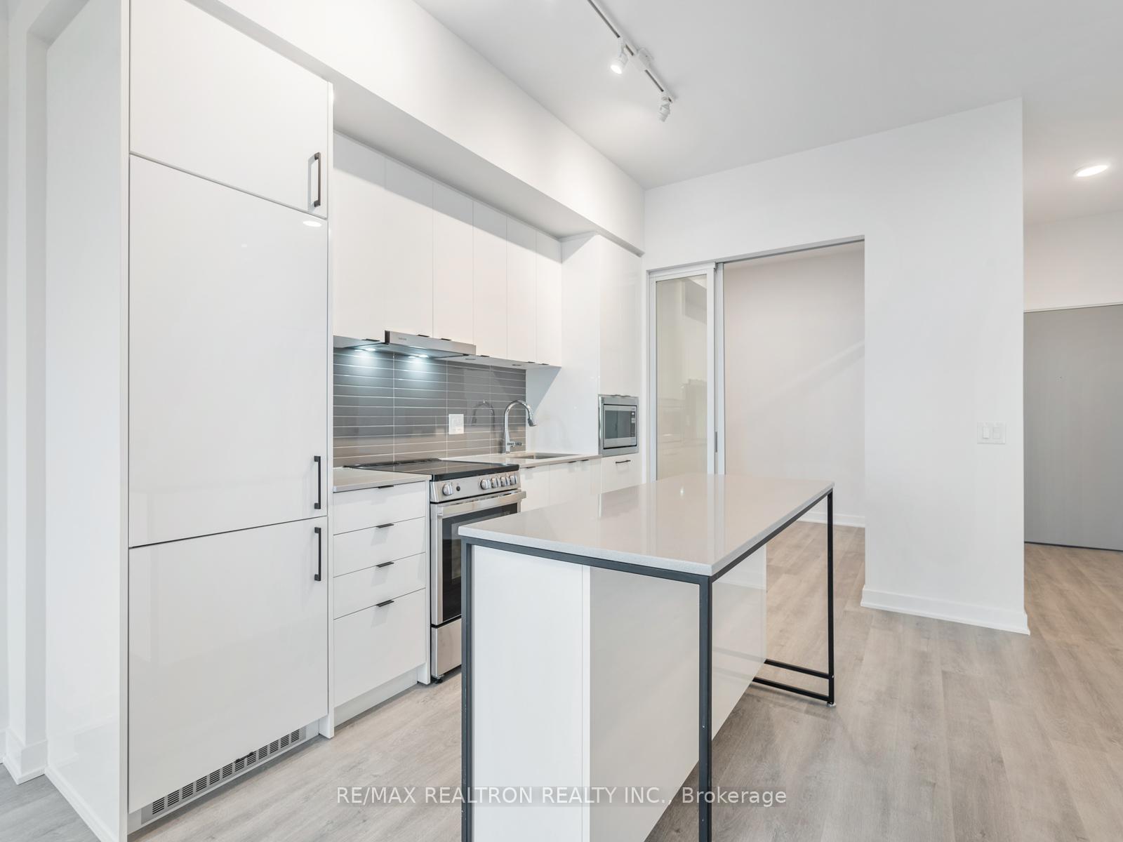 Photo 38 of Unit 2503, 30 Upper Mall Way, Vaughan, Brownridge — HOMEH