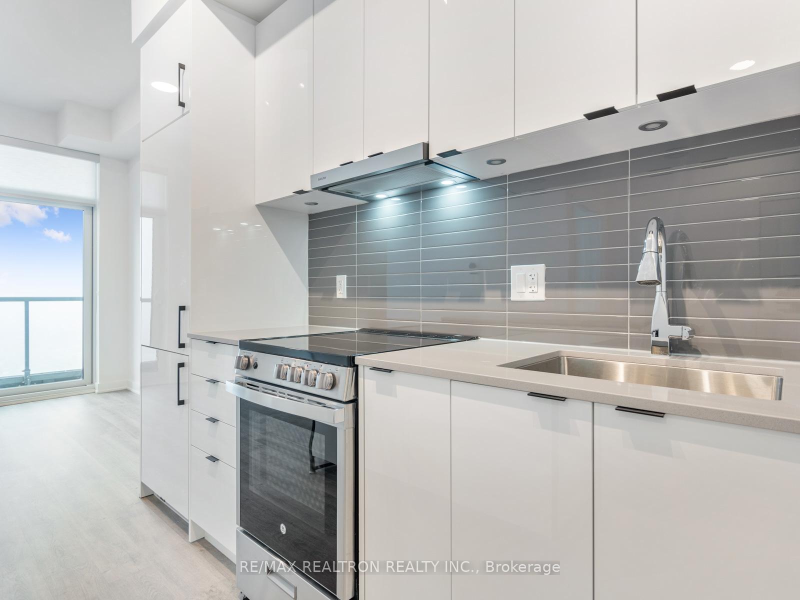 Photo 27 of Unit 2503, 30 Upper Mall Way, Vaughan, Brownridge — HOMEH
