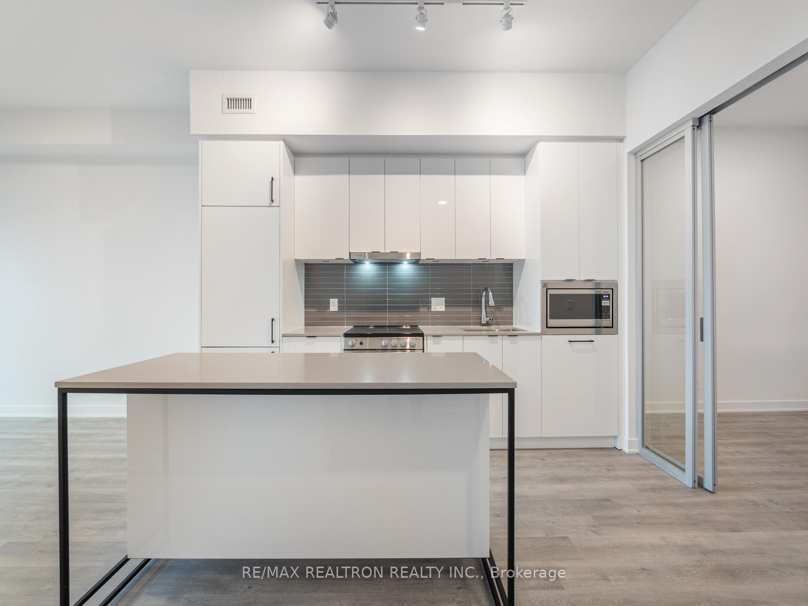 Photo 37 of Unit 2503, 30 Upper Mall Way, Vaughan, Brownridge — HOMEH
