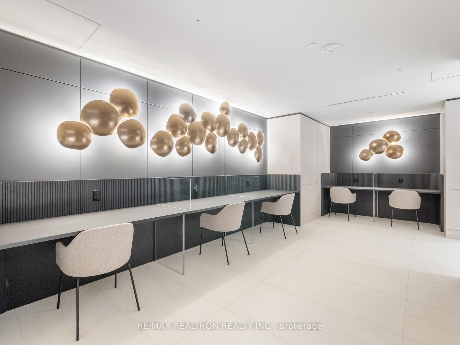 Photo 32 of Unit 2503, 30 Upper Mall Way, Vaughan, Brownridge — HOMEH