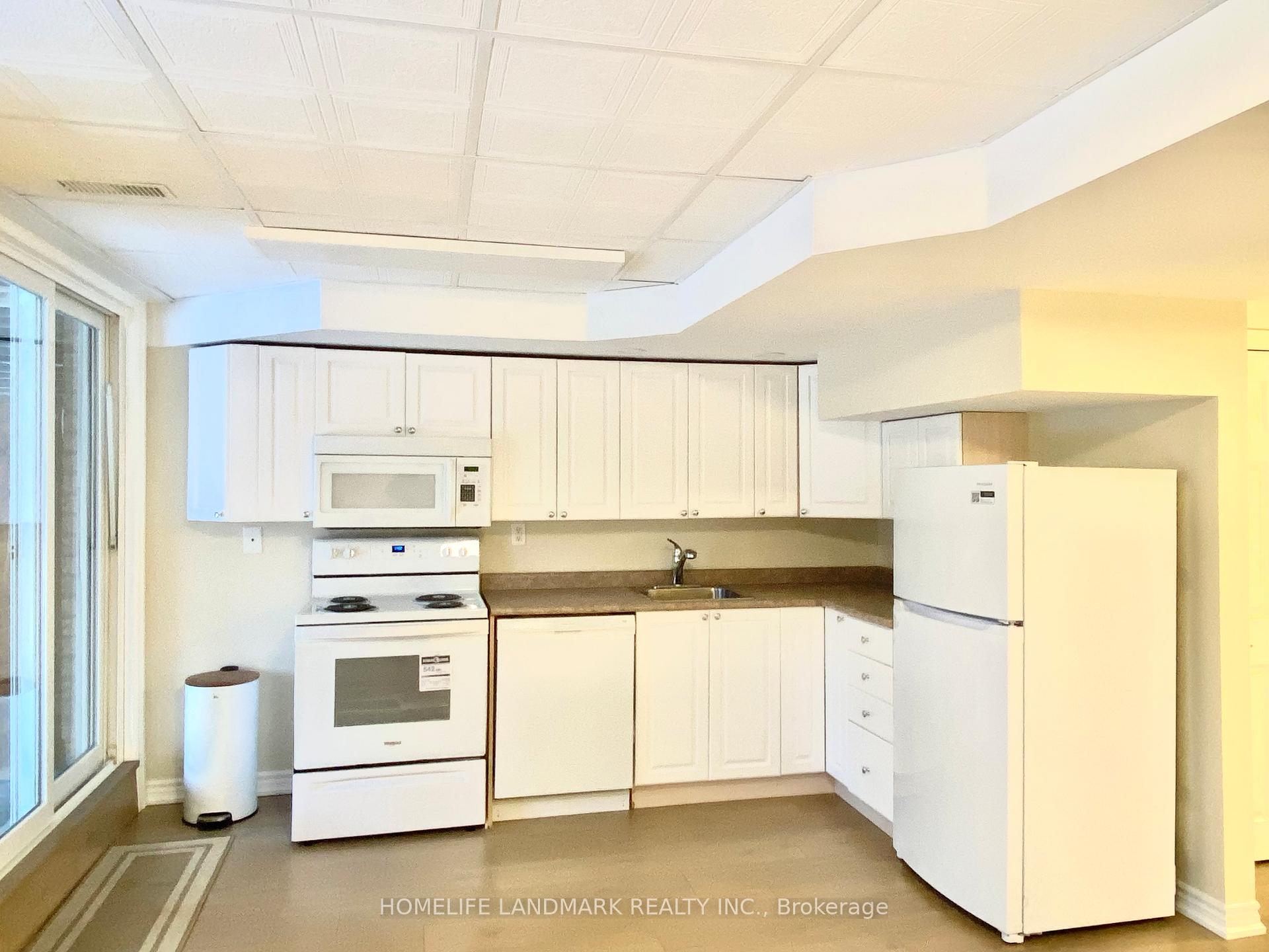 Photo 15 of Unit Bsmt, 129 Primeau Drive, Aurora, Aurora Grove — HOMEH