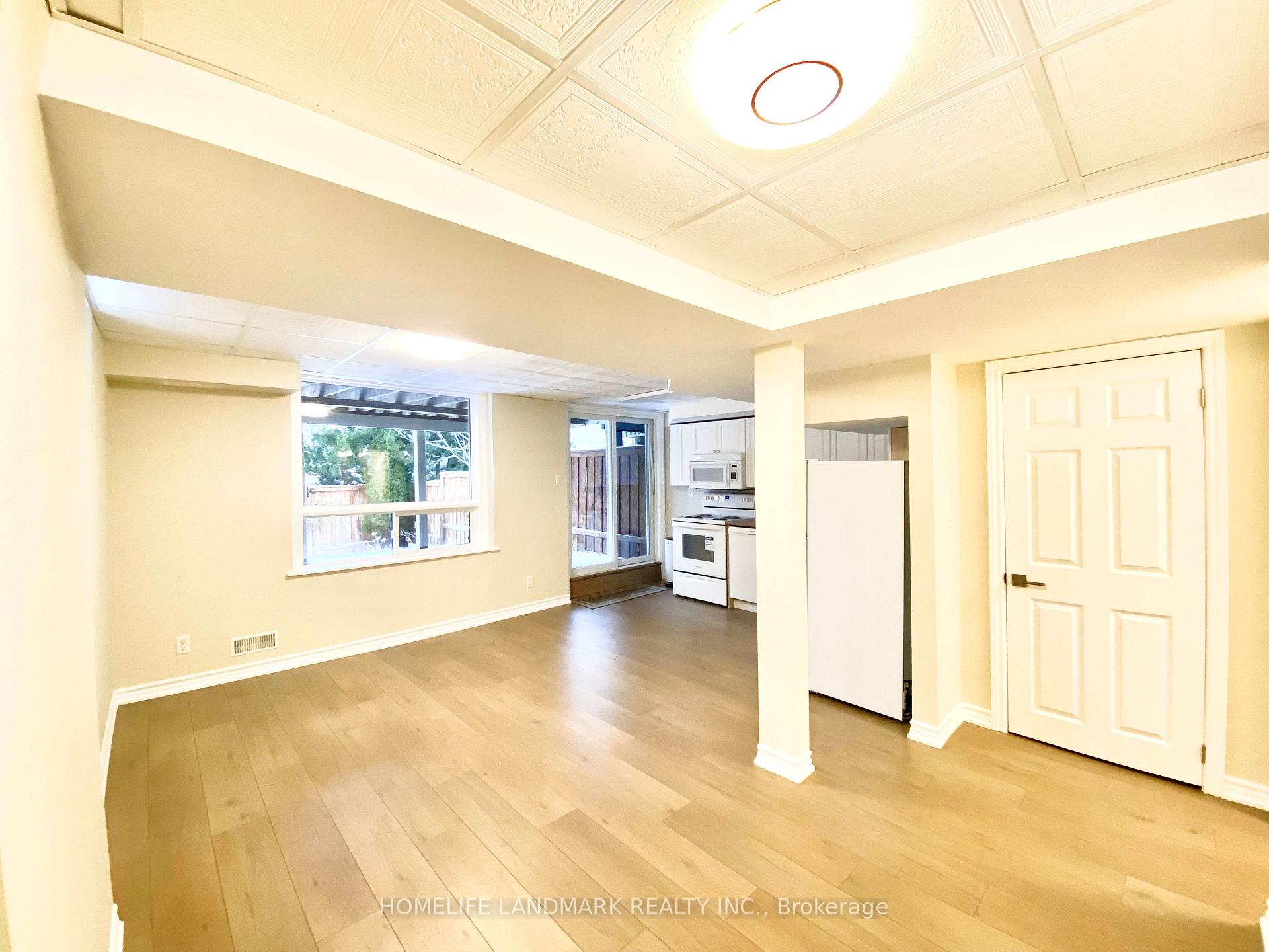 Photo 10 of Unit Bsmt, 129 Primeau Drive, Aurora, Aurora Grove — HOMEH