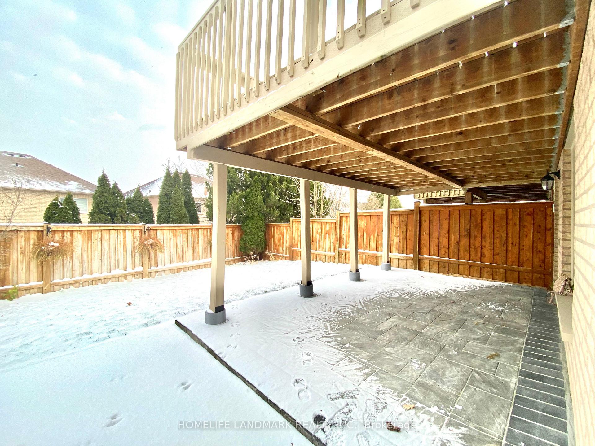 Photo 9 of Unit Bsmt, 129 Primeau Drive, Aurora, Aurora Grove — HOMEH