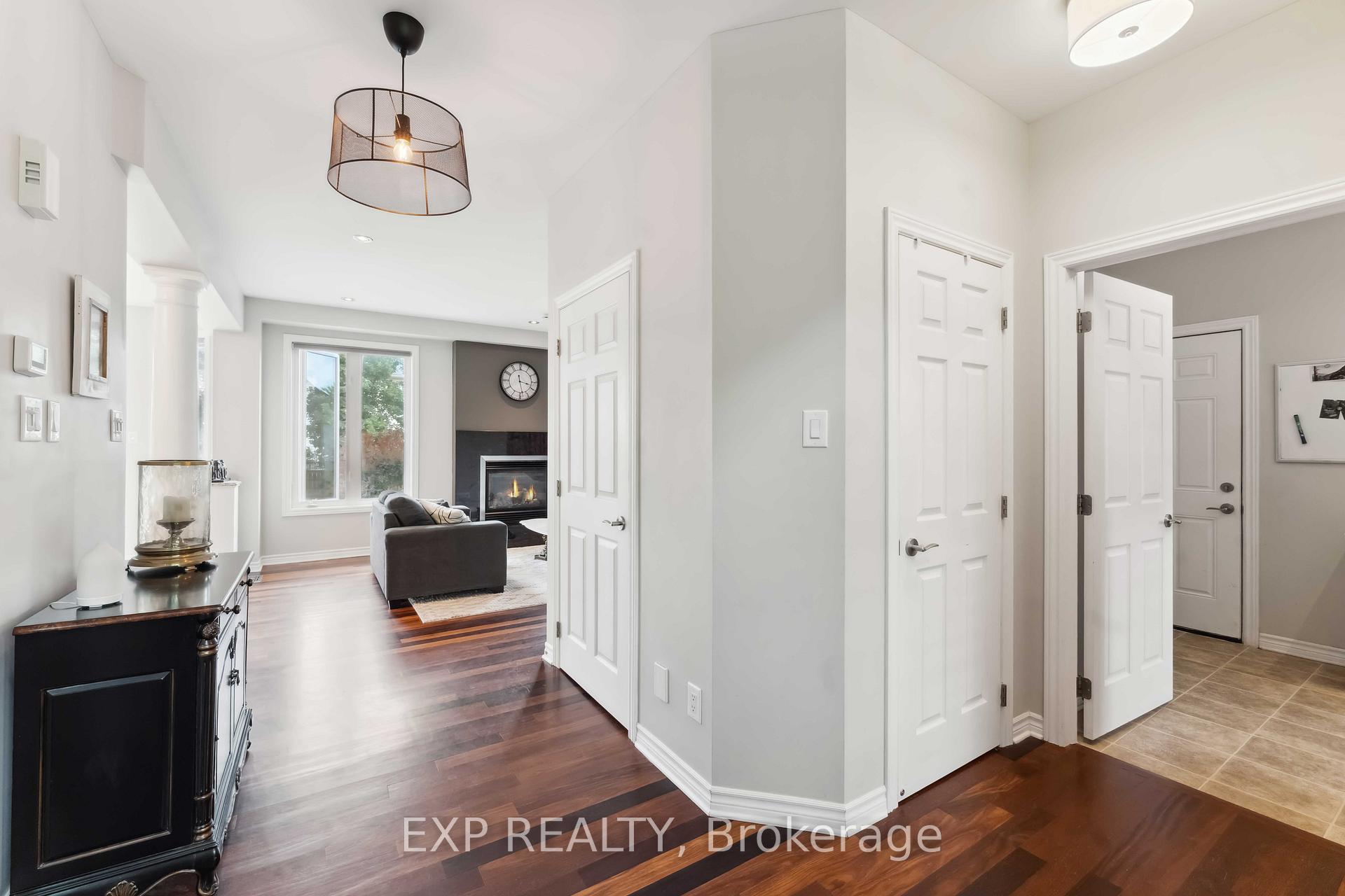 Photo 3 of 6925 Mary Anne Drive, Ottawa, Greely — HOMEH