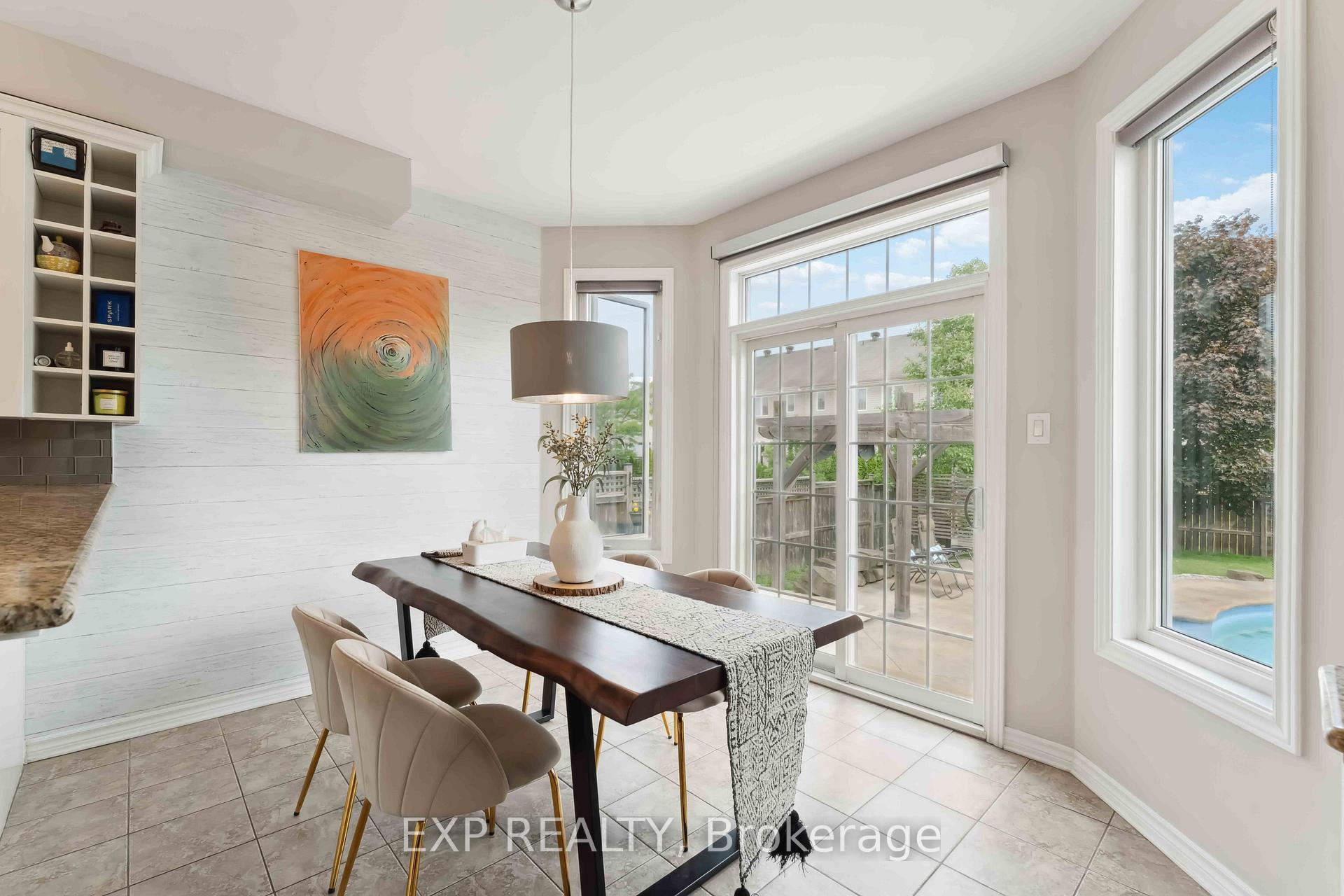 Photo 7 of 6925 Mary Anne Drive, Ottawa, Greely — HOMEH