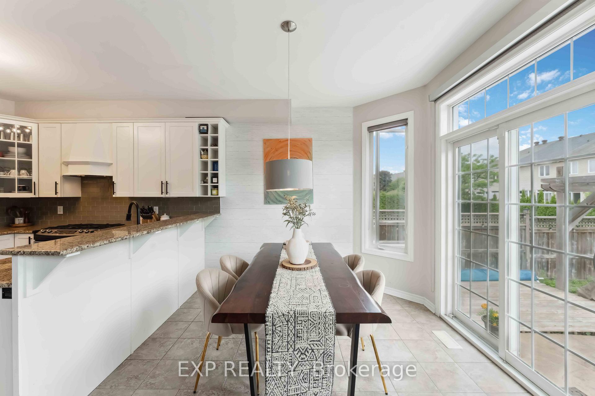 Photo 8 of 6925 Mary Anne Drive, Ottawa, Greely — HOMEH