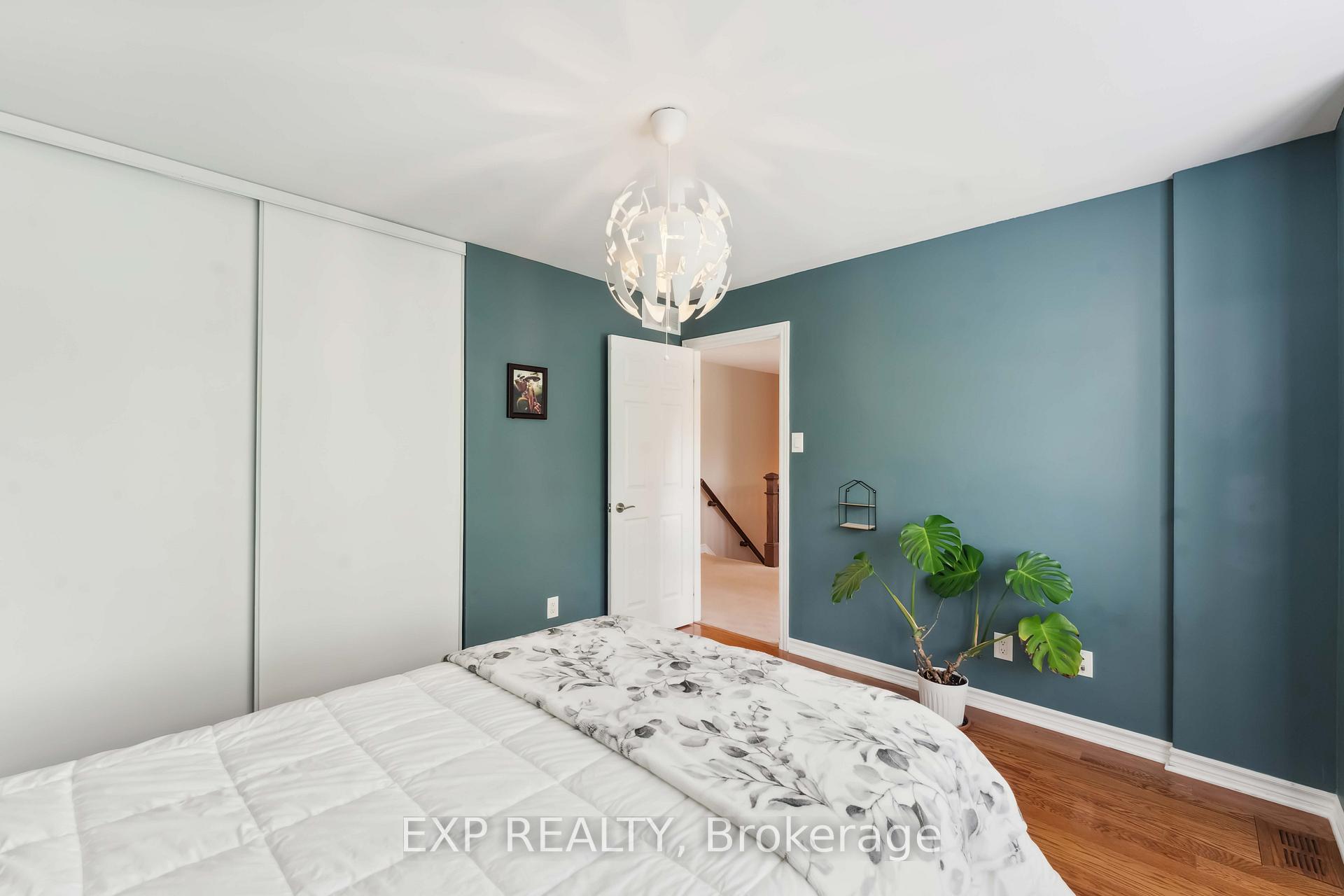 Photo 26 of 6925 Mary Anne Drive, Ottawa, Greely — HOMEH