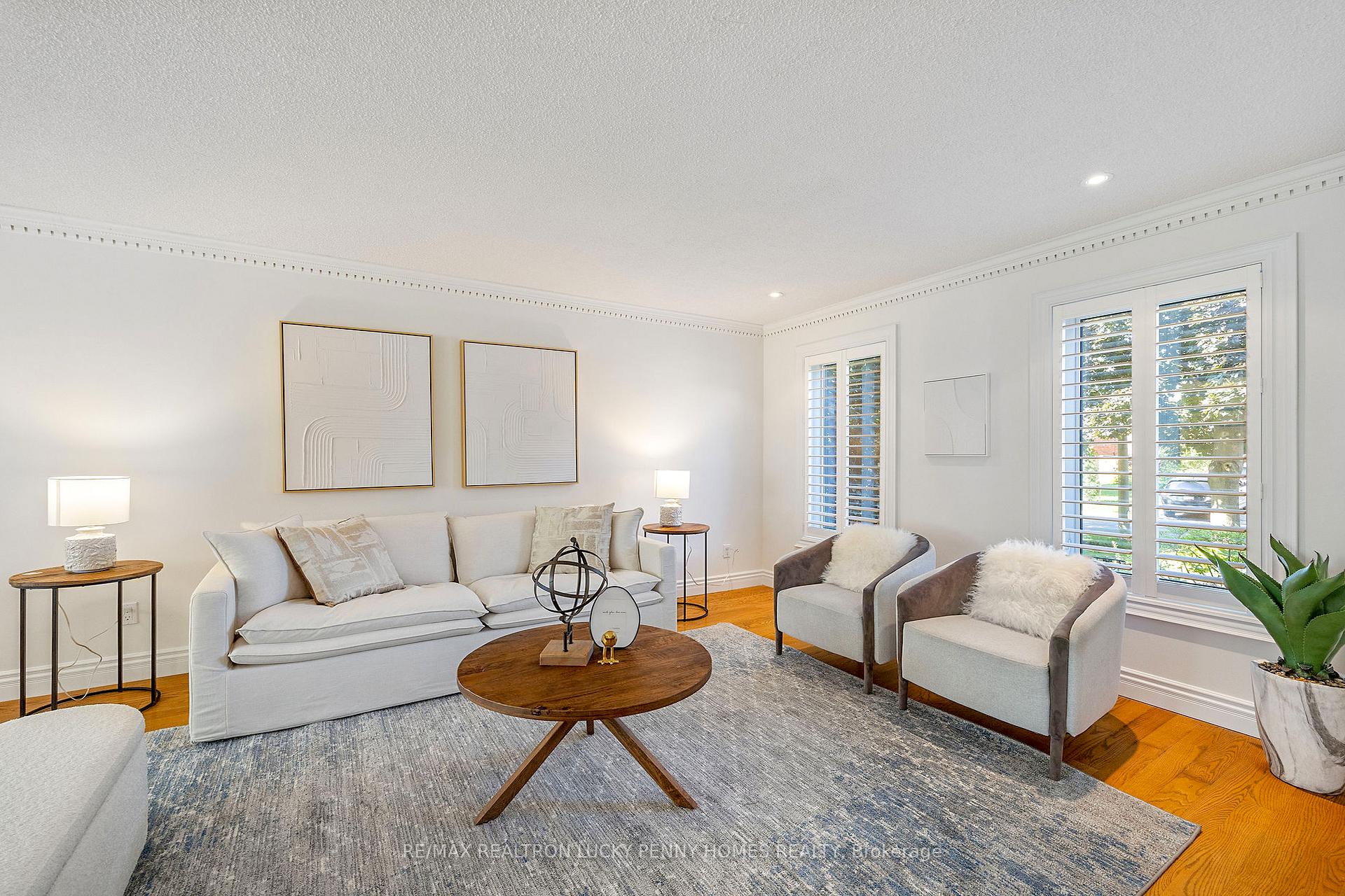 Photo 19 of 126 Aitken Circle, Markham, Unionville — HOMEH