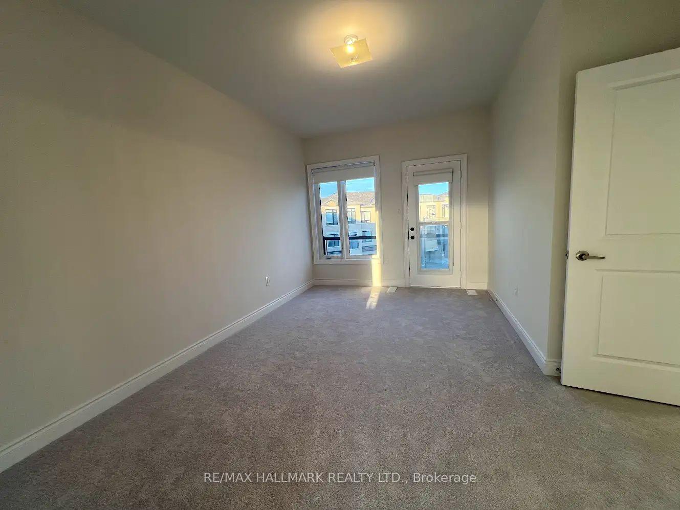 Photo 17 of 111 Tennant Circle, Vaughan, Vellore Village — HOMEH